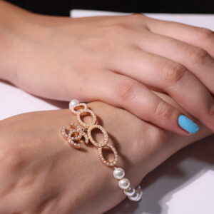 Signature Pearl Emblem rosegold bracelet
