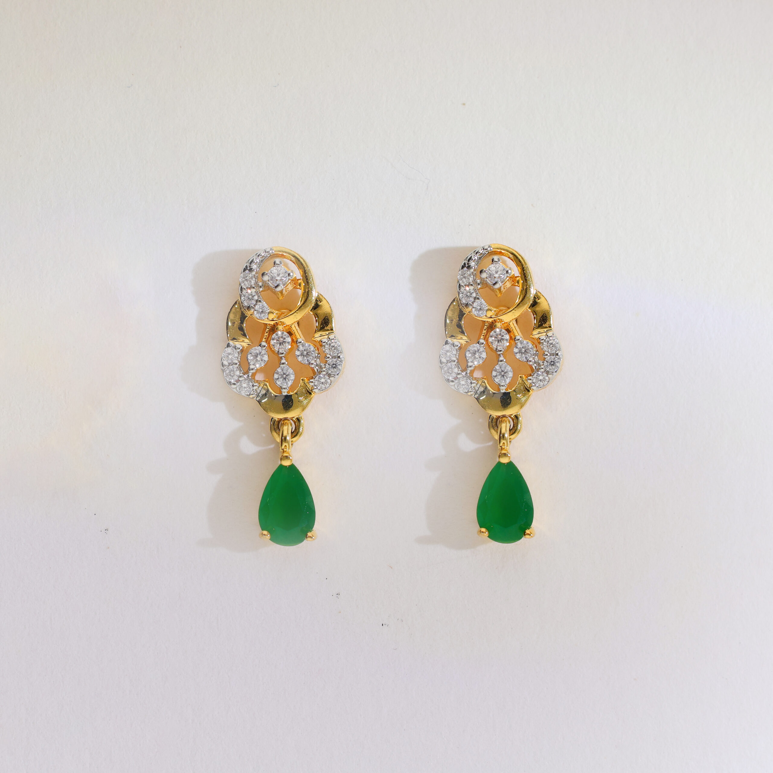 Double-Line Green Teardrop Mangalsutra - Image 6