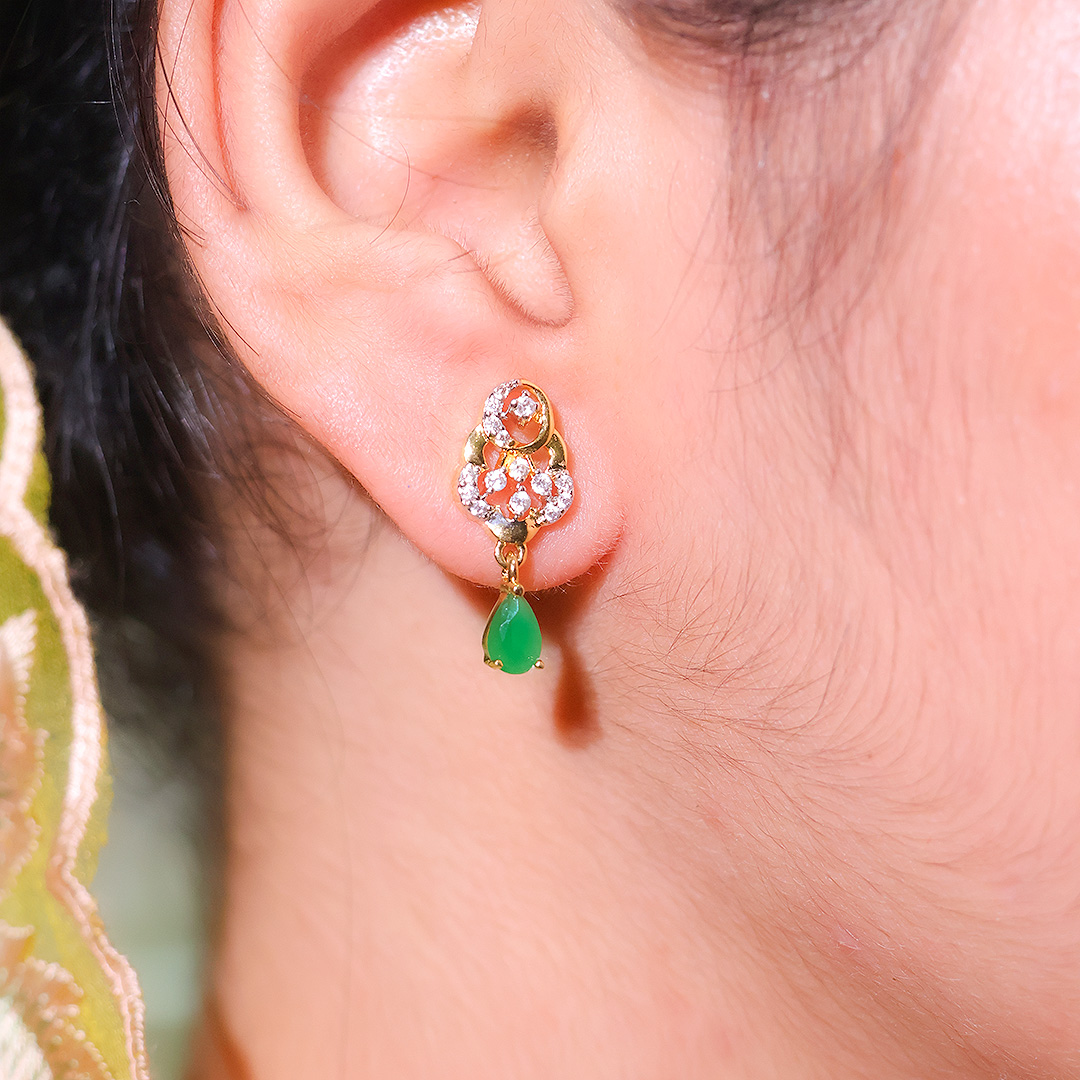 Double-Line Green Teardrop Mangalsutra - Image 10