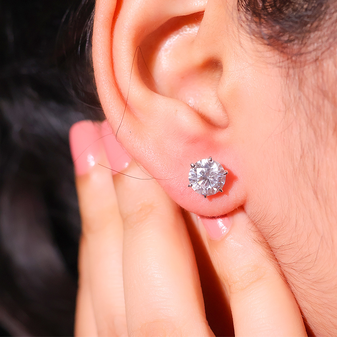 Timeless Round diamond Earring - Image 8