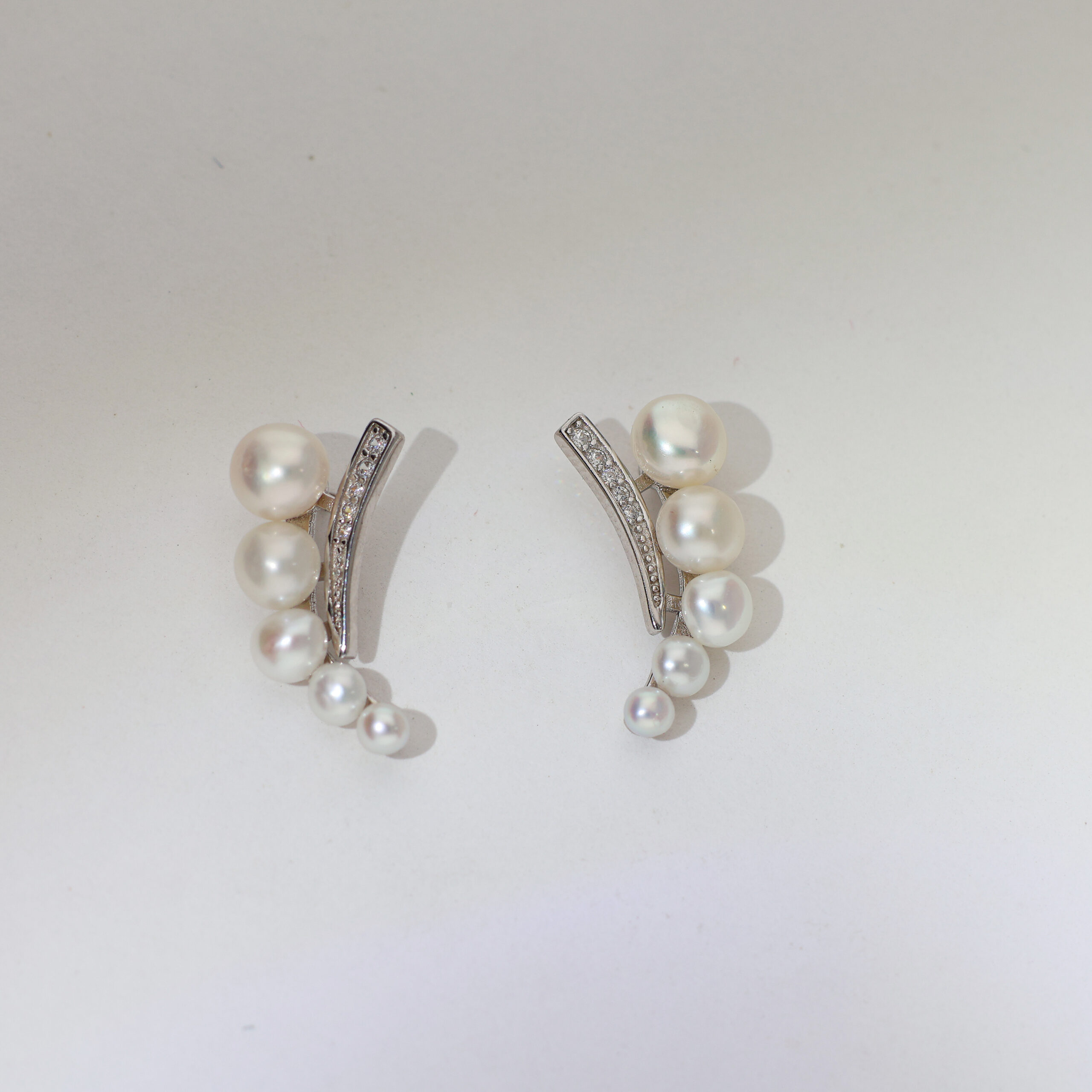 Luna Curve ladies Ear Cuffs - Image 2