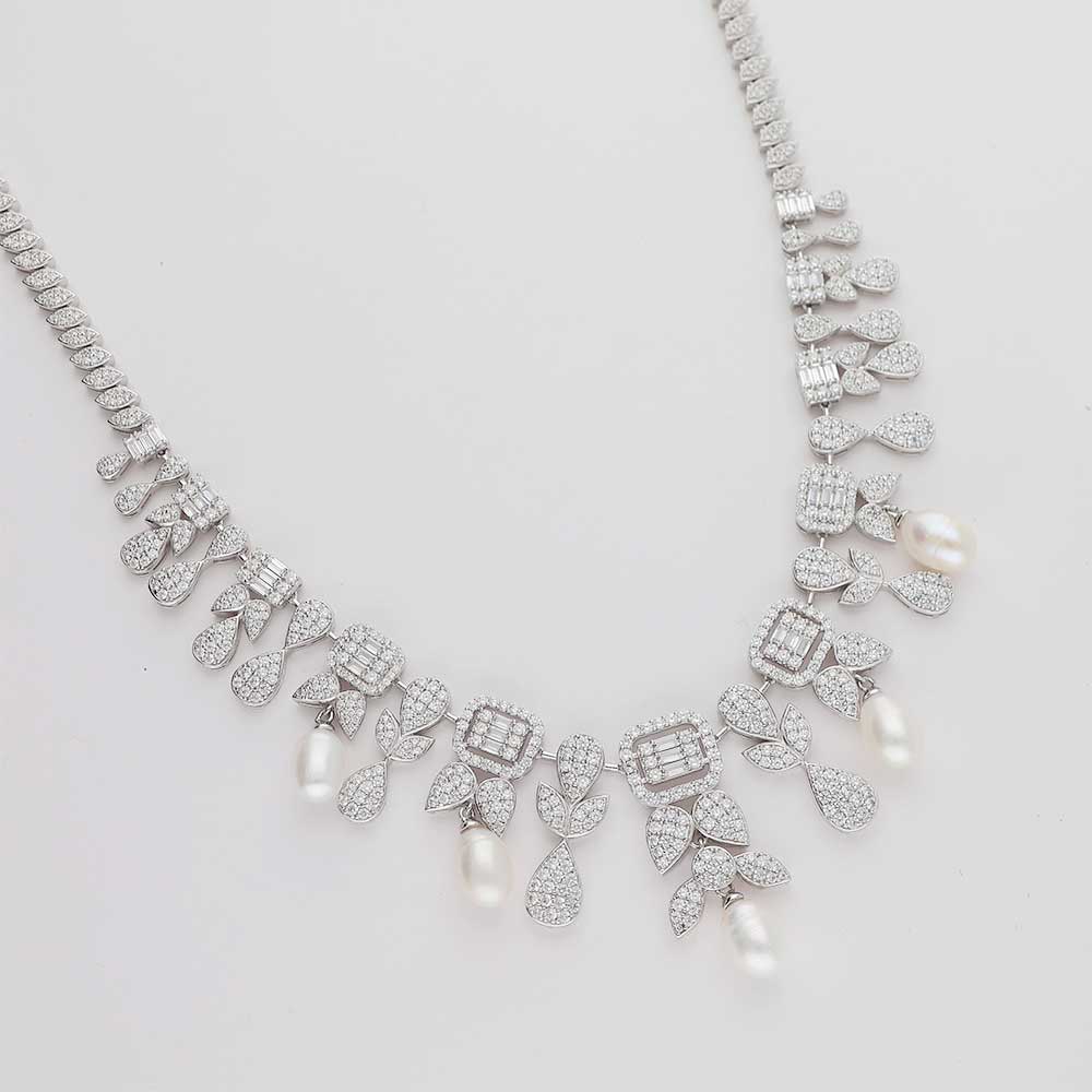 Pearl Leaf Radiance necklace set - Image 2