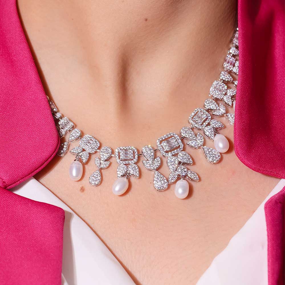 Pearl Leaf Radiance necklace set - Image 9