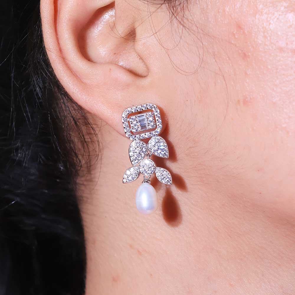 Pearl Leaf Radiance necklace set - Image 10