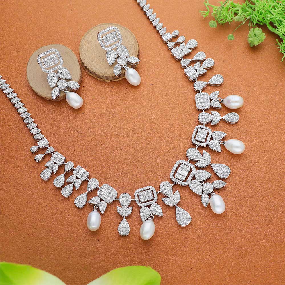 Pearl Leaf Radiance necklace set - Image 8