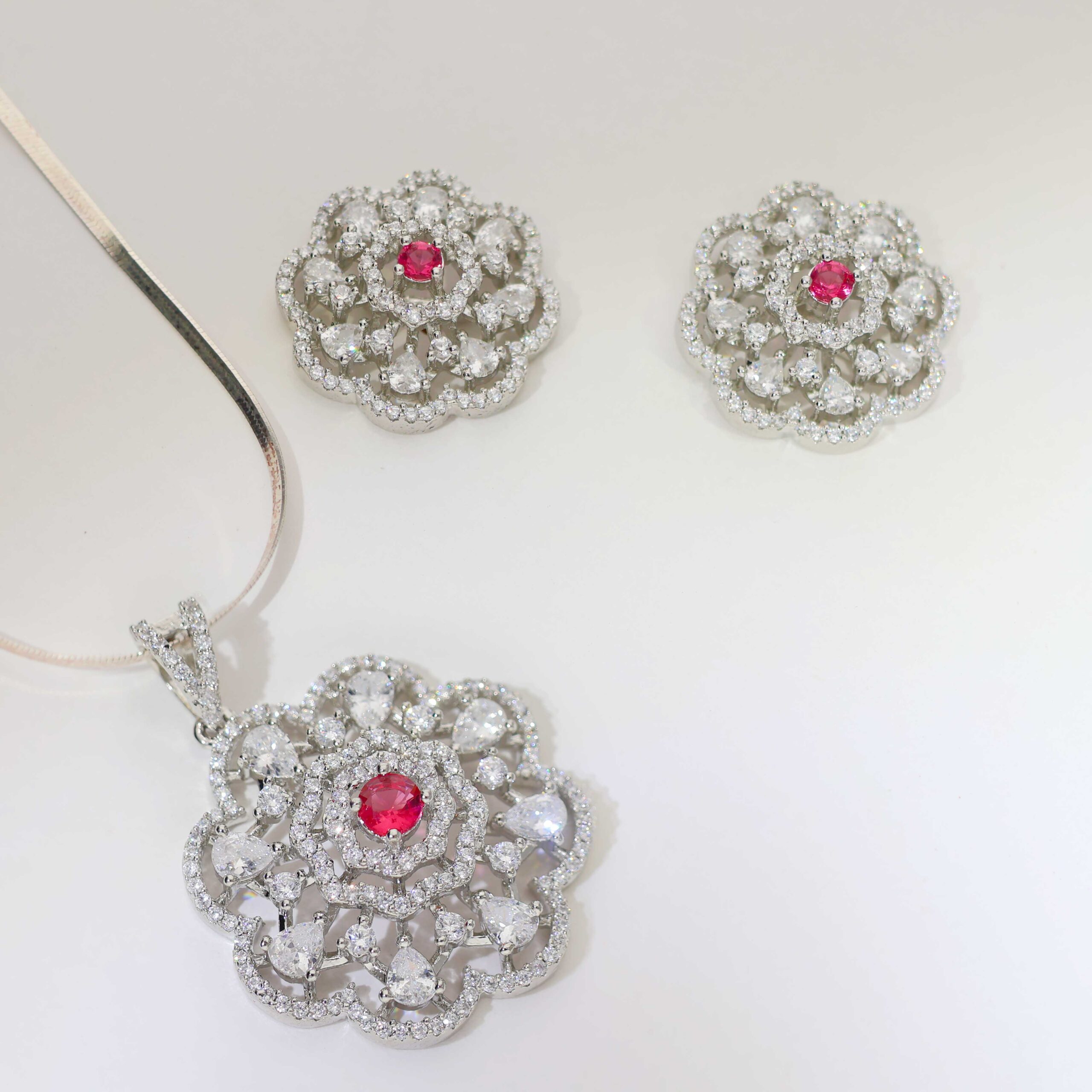 Crimson Center Bloom Pendant Set/ Without Chain - Image 2