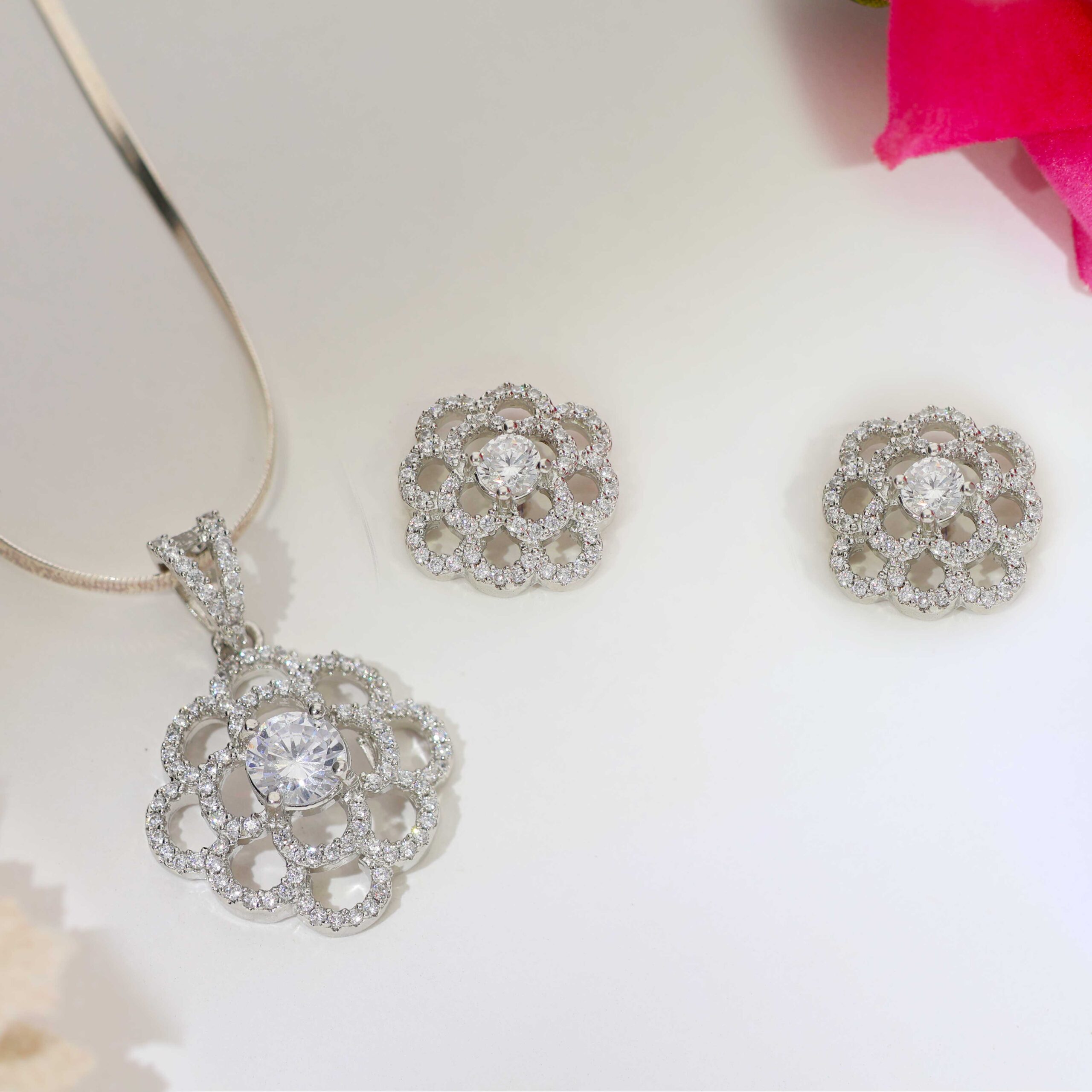 Twinkle Rosy Web Pendant Set/ Without Chain - Image 5