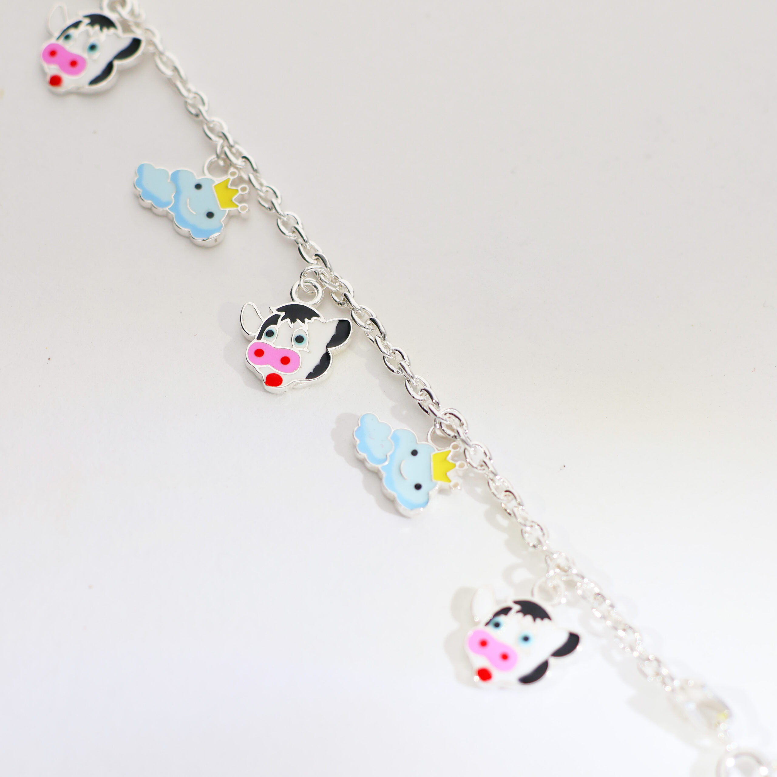 Crown Cloud baby bracelet - Image 2