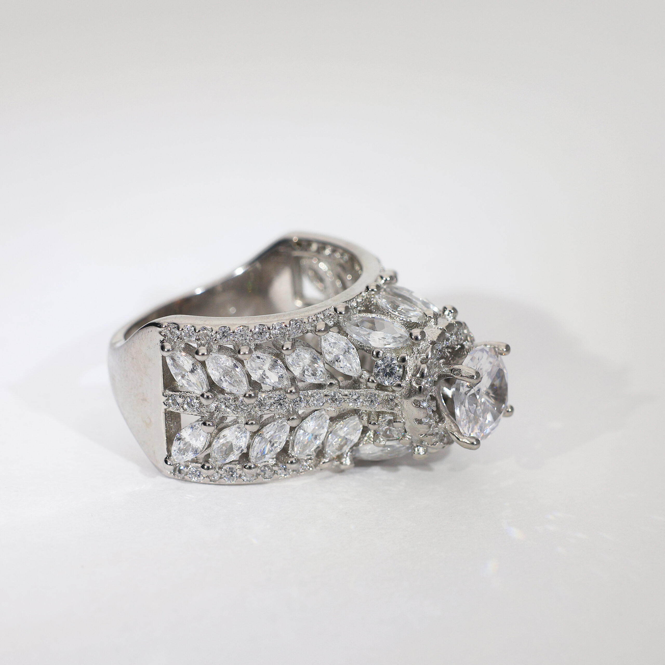 Starlight Crown ladies ring - Image 4