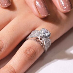 LovePath Pavé ladies ring