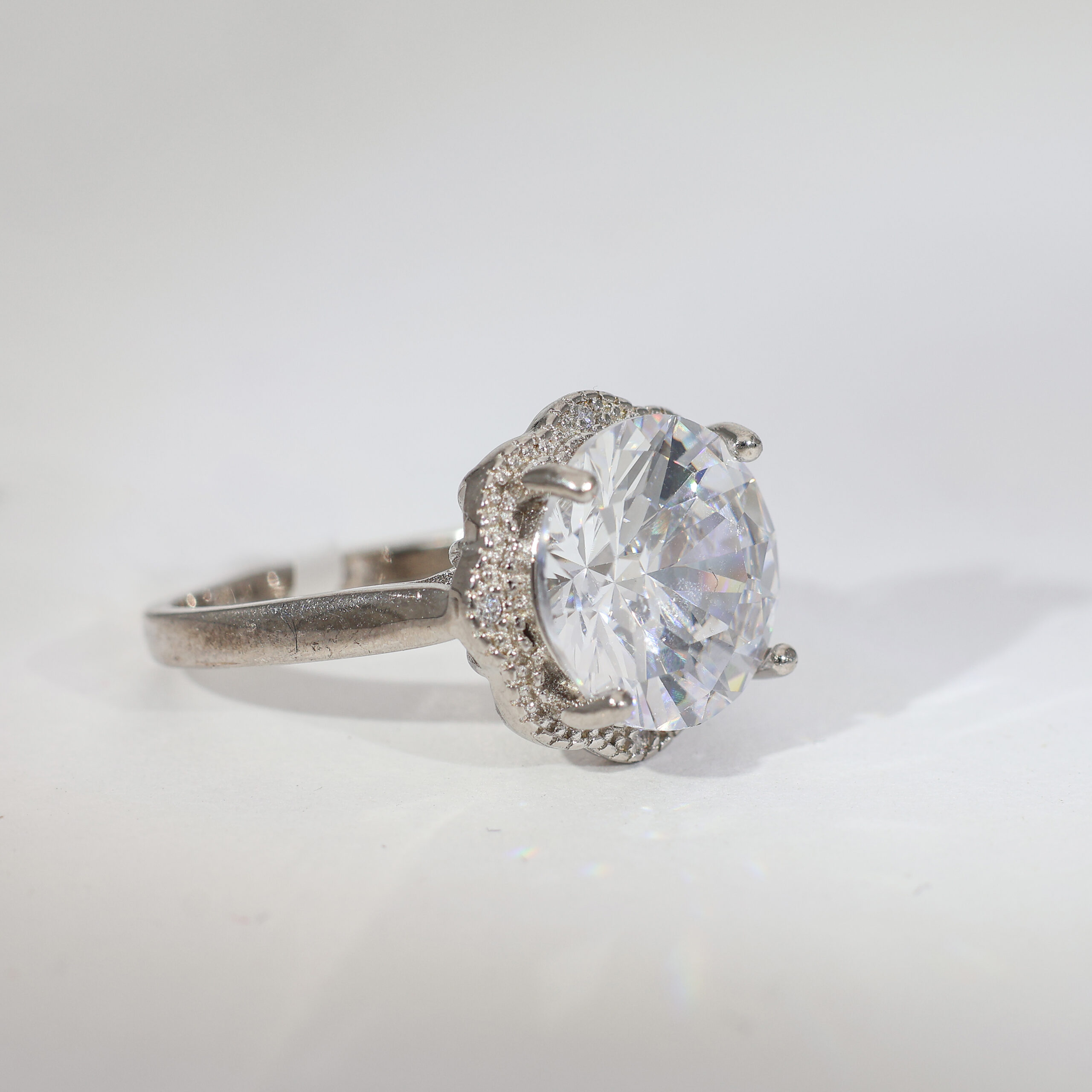 Starlight Bloom ladies ring - Image 4