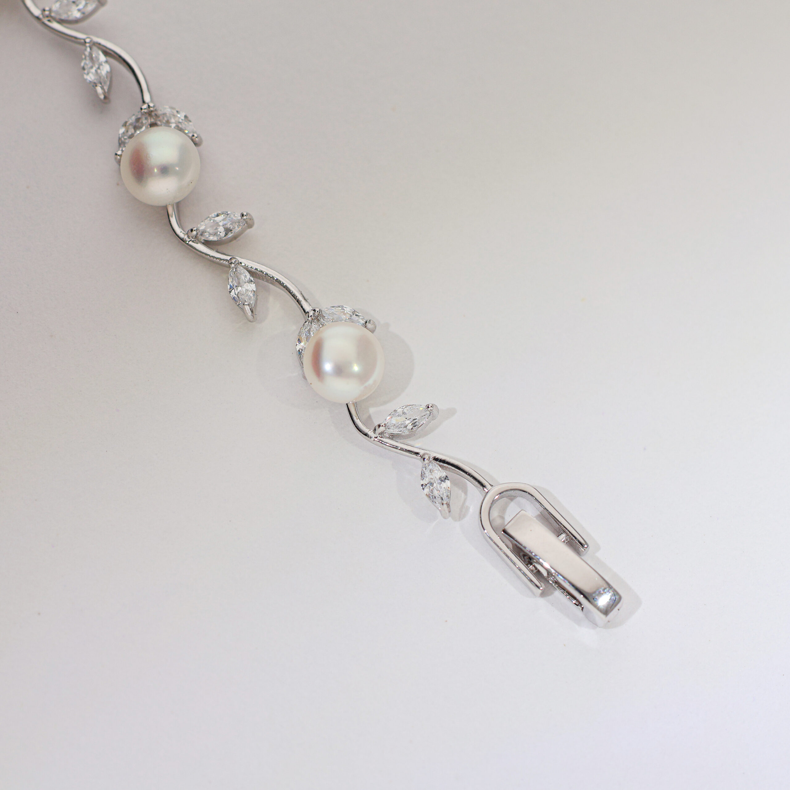 Pearl Leaf Vine Girlish Bracelet - Image 4