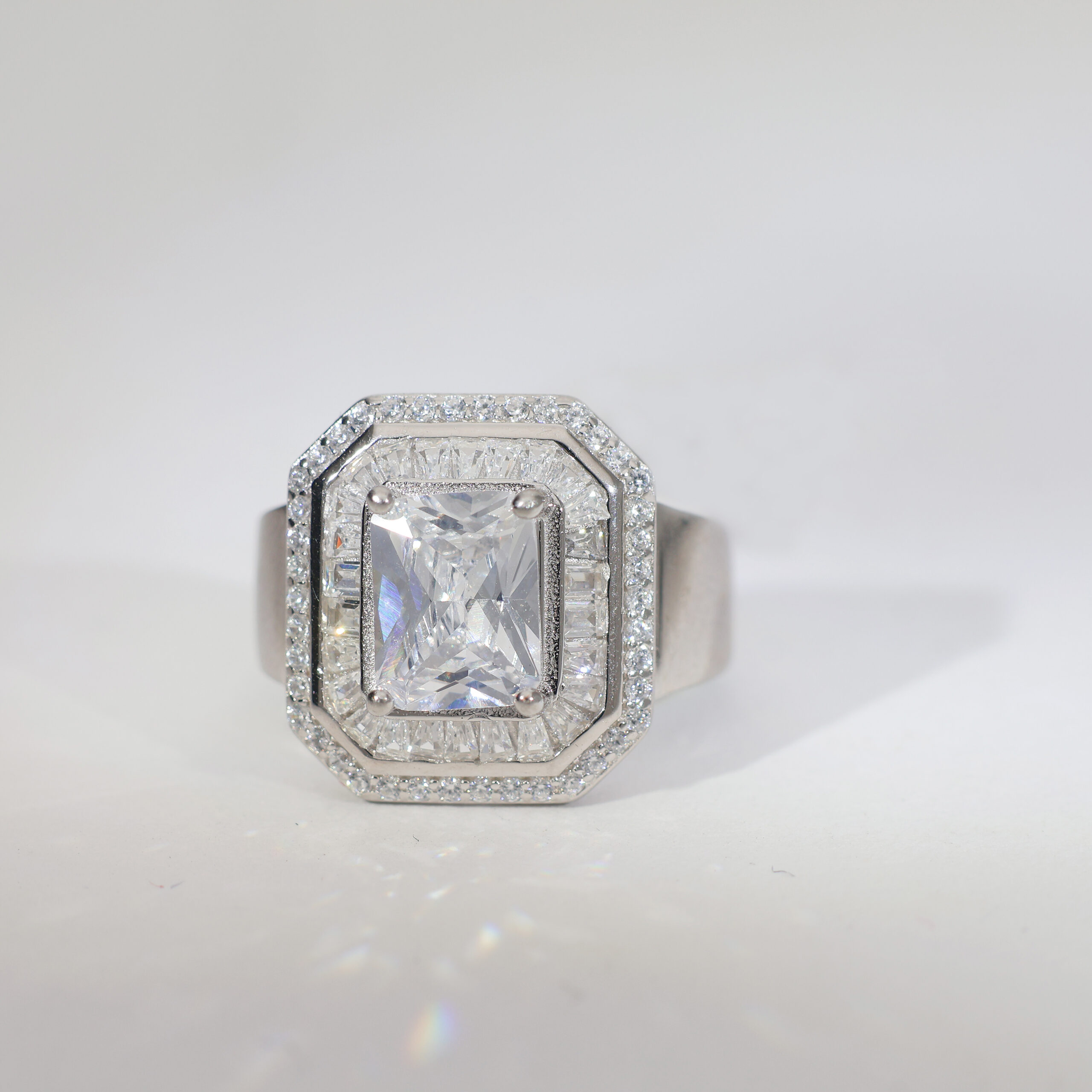 Diamond Portico ladies ring - Image 5