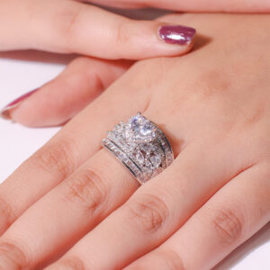 Royal Heart Glow ladies ring