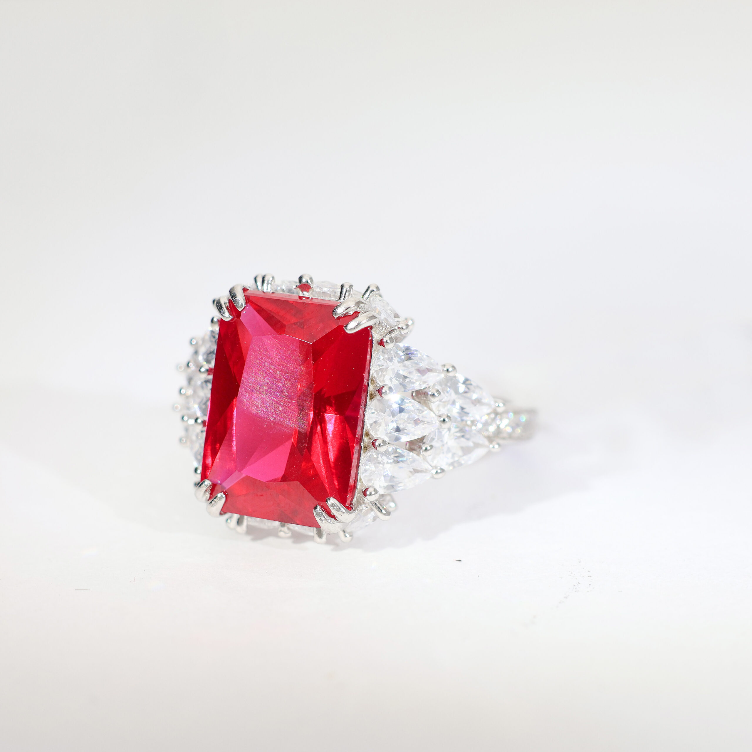 Red Empress Ladies Ring - Image 3