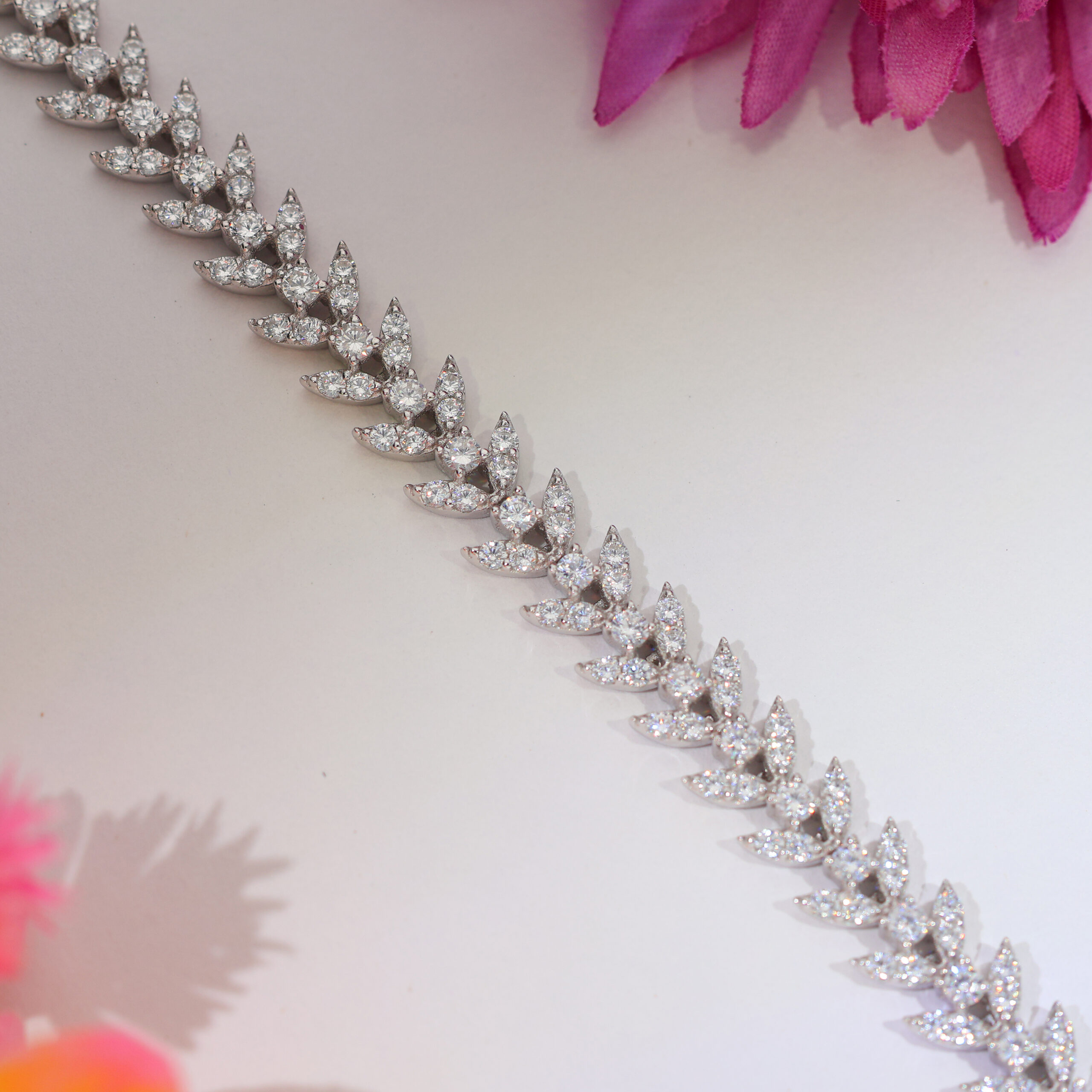 Frosted Petal Line Girlish Bracelet - Image 5