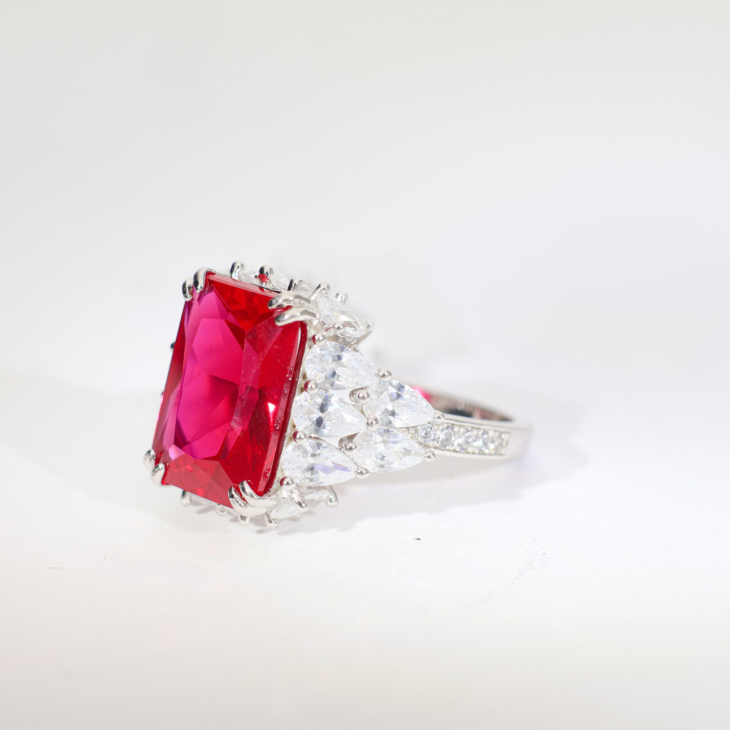 Red Empress Ladies Ring - Image 4
