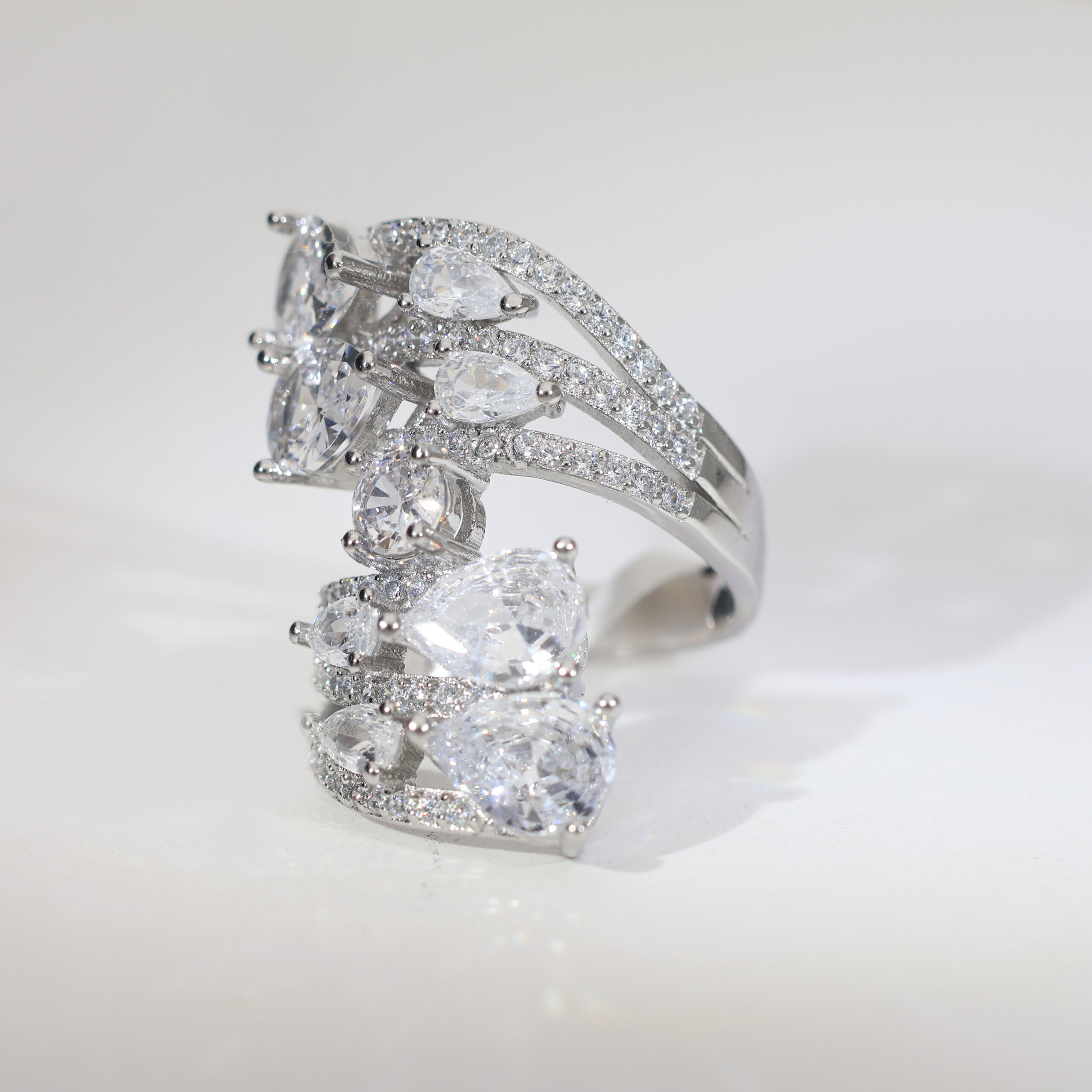 Pearluxe WaveBand Ladies Ring - Image 4