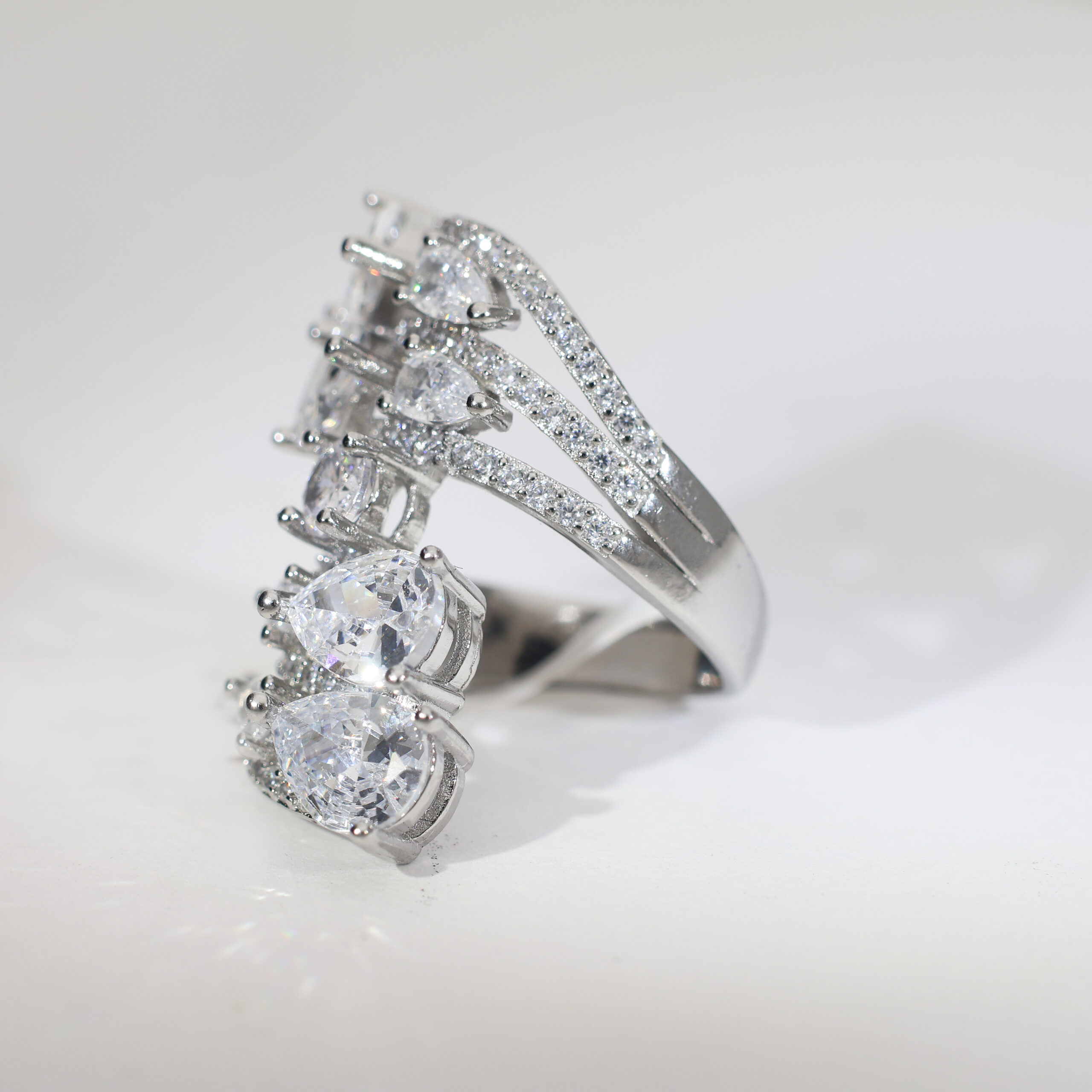 Pearluxe WaveBand Ladies Ring - Image 5