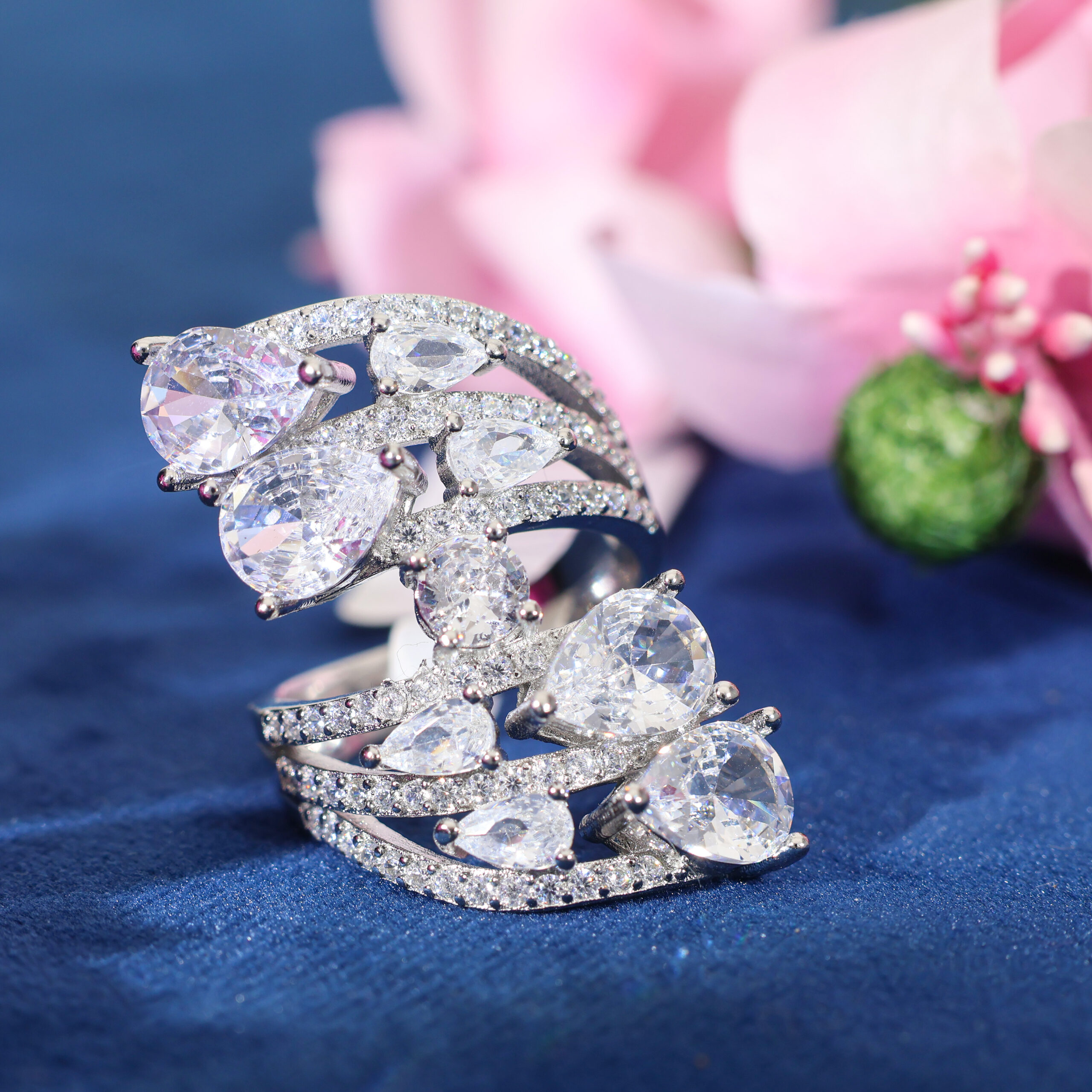 Pearluxe WaveBand Ladies Ring - Image 6