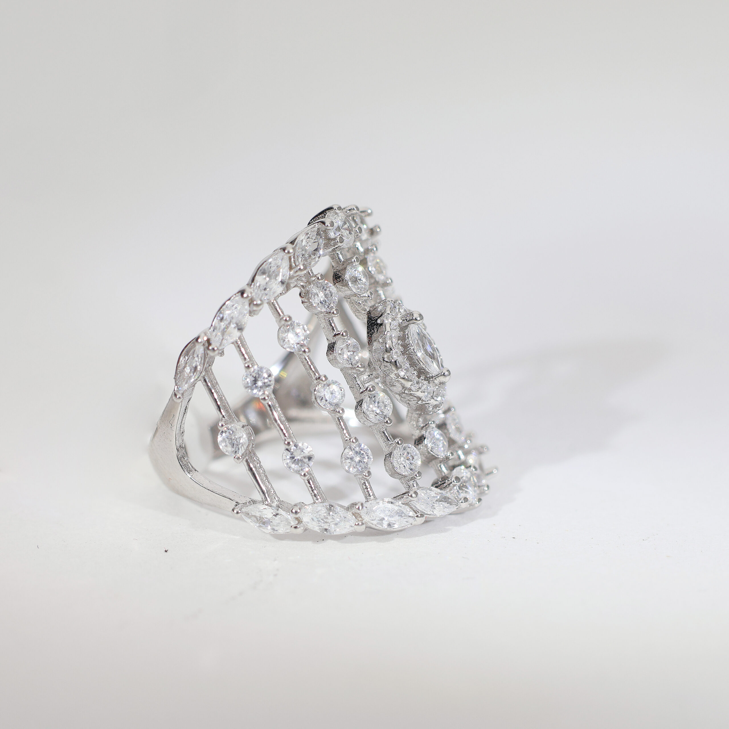 Lattice Glow Ladies Ring - Image 5