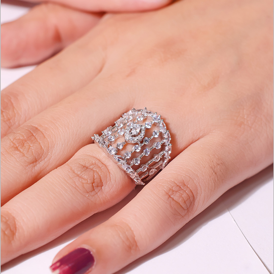 Lattice Glow Ladies Ring