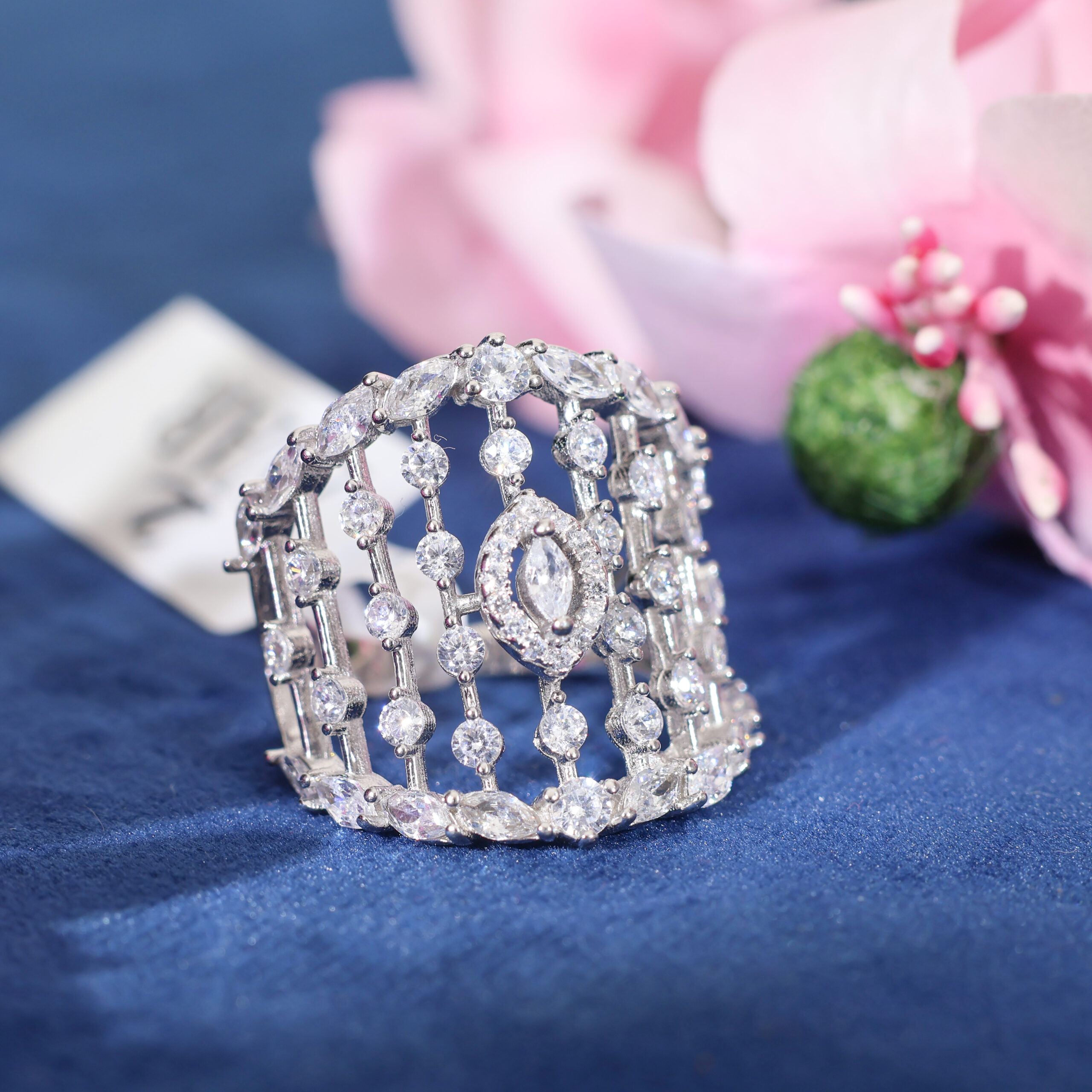 Lattice Glow Ladies Ring - Image 6