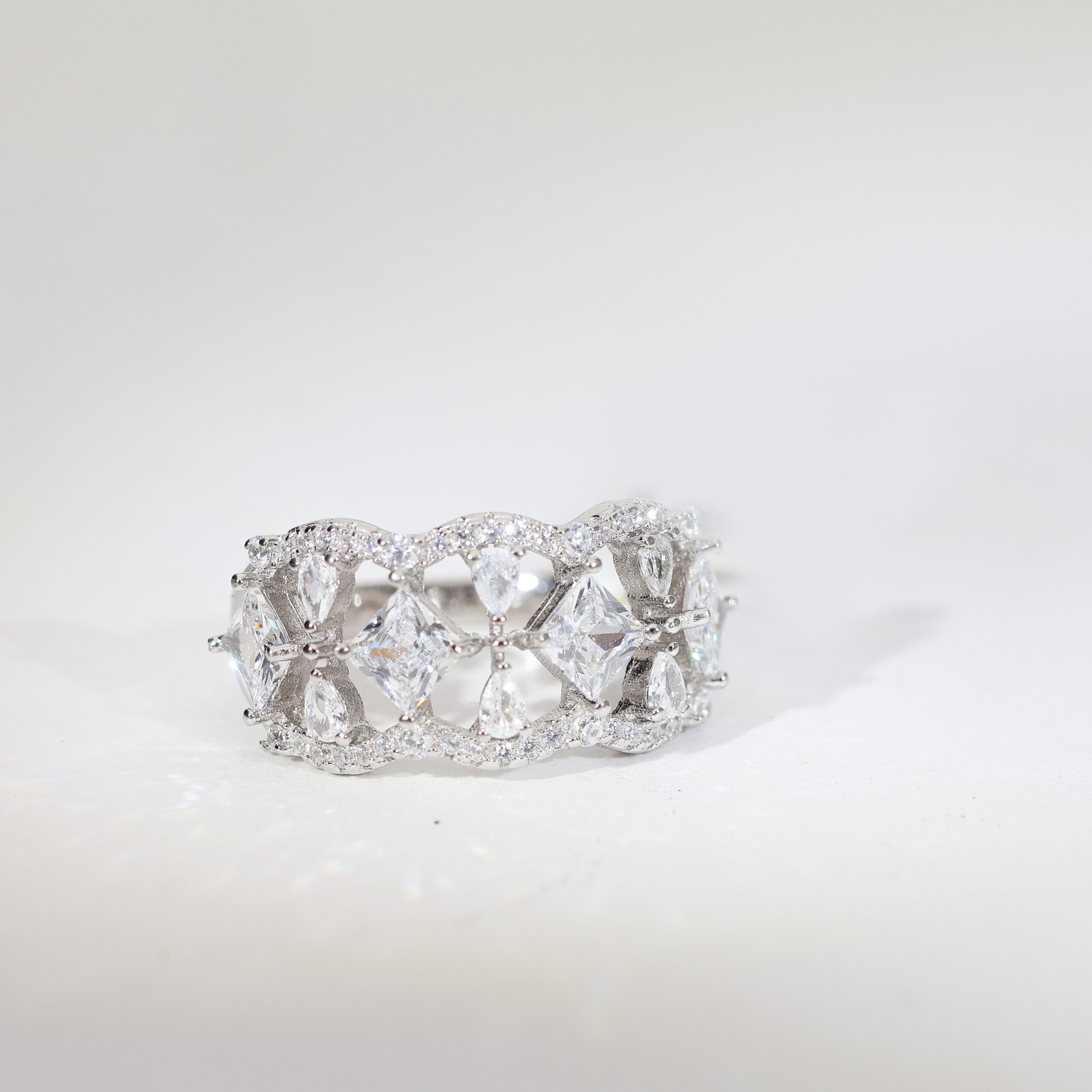 Diamond Quilt Ladies Ring - Image 2