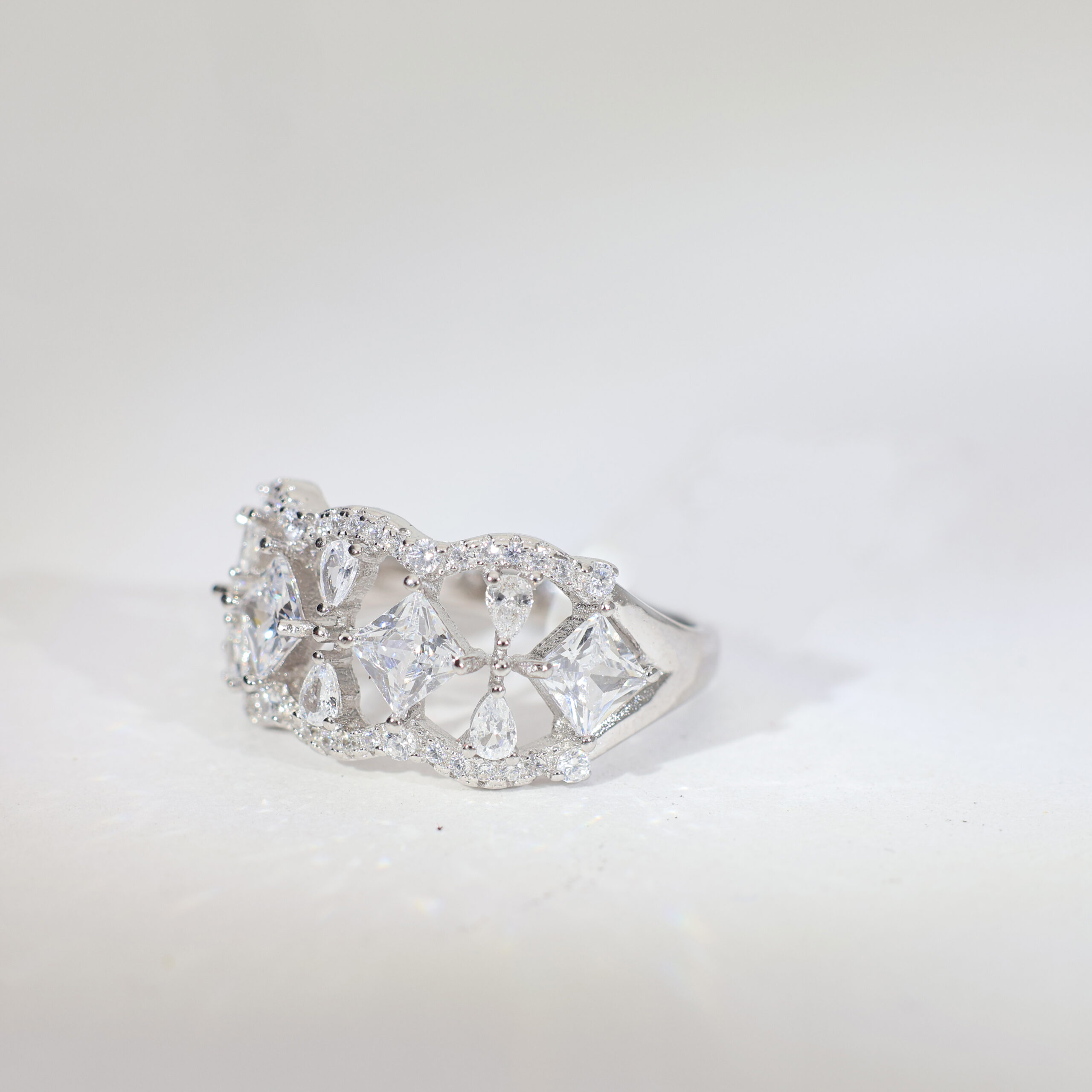 Diamond Quilt Ladies Ring - Image 3