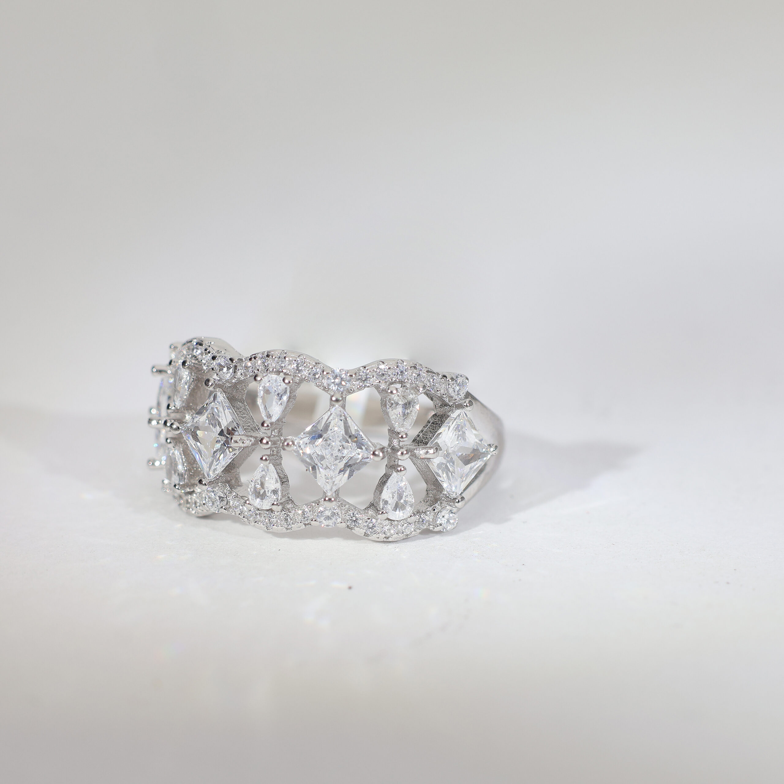 Diamond Quilt Ladies Ring - Image 5