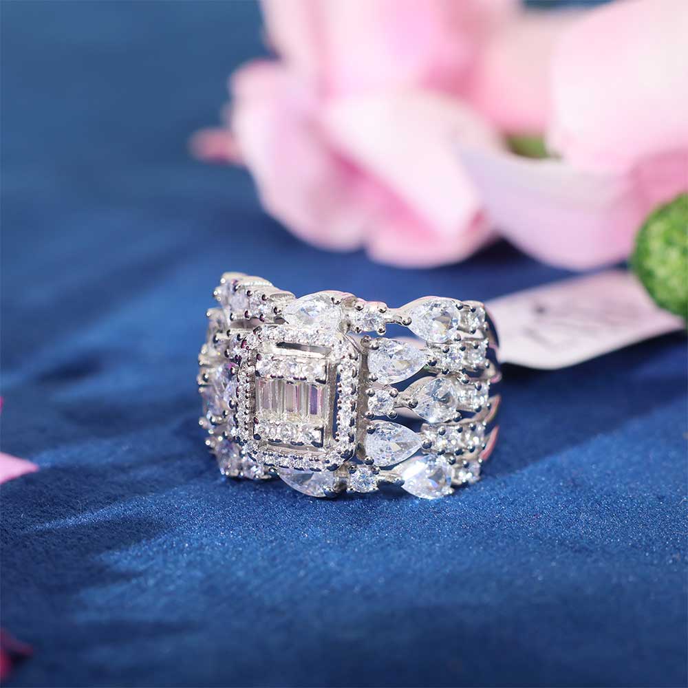 Classic Baguette Center Ladies Ring - Image 6