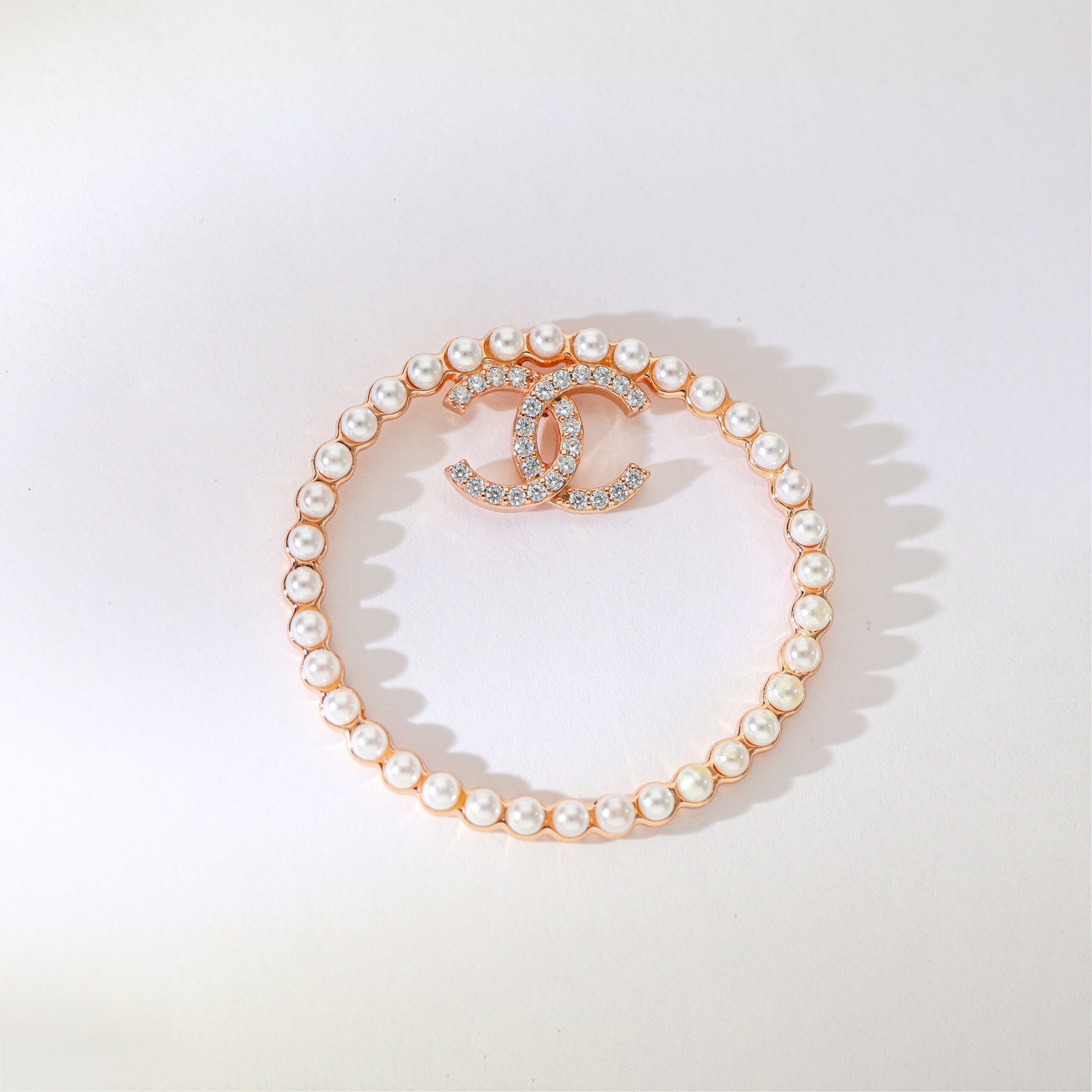 Classic Pearl Circle Rosegold Earrings - Image 3