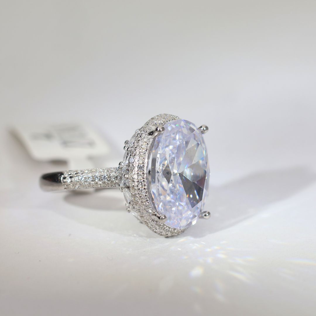 Grand Oval Spark Ladies Ring - Image 4