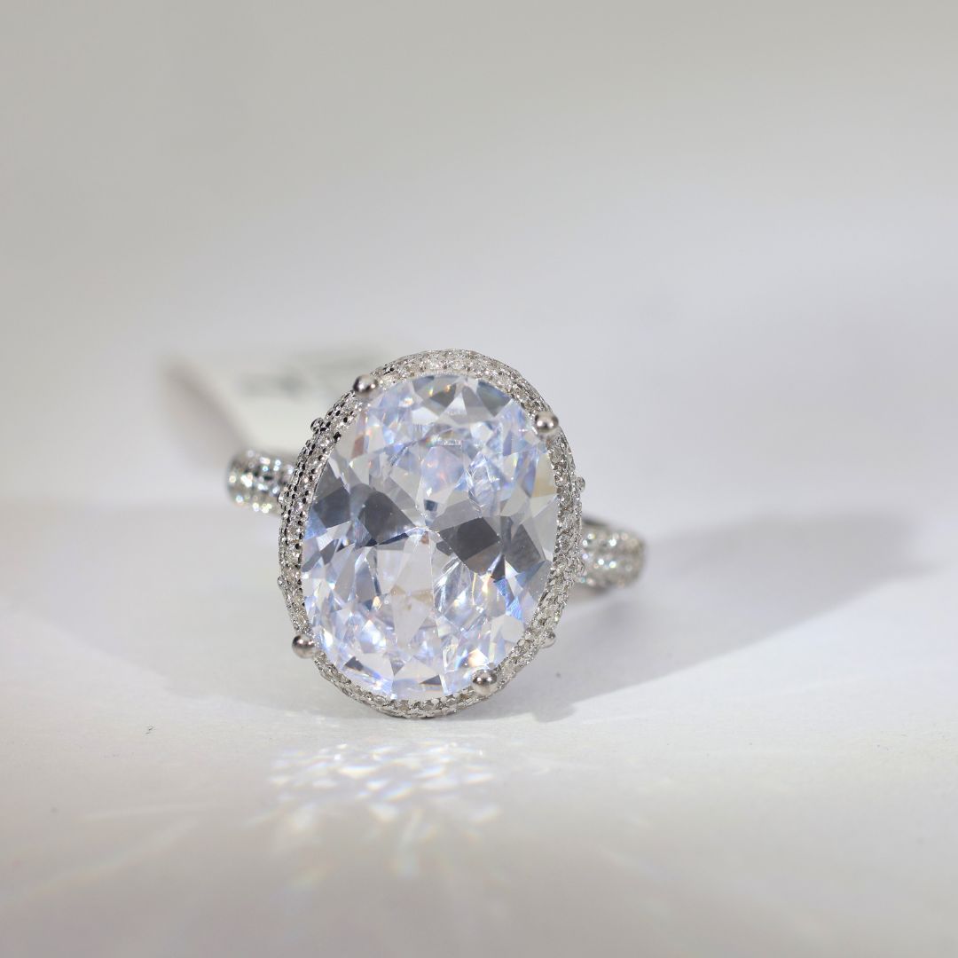 Grand Oval Spark Ladies Ring - Image 2