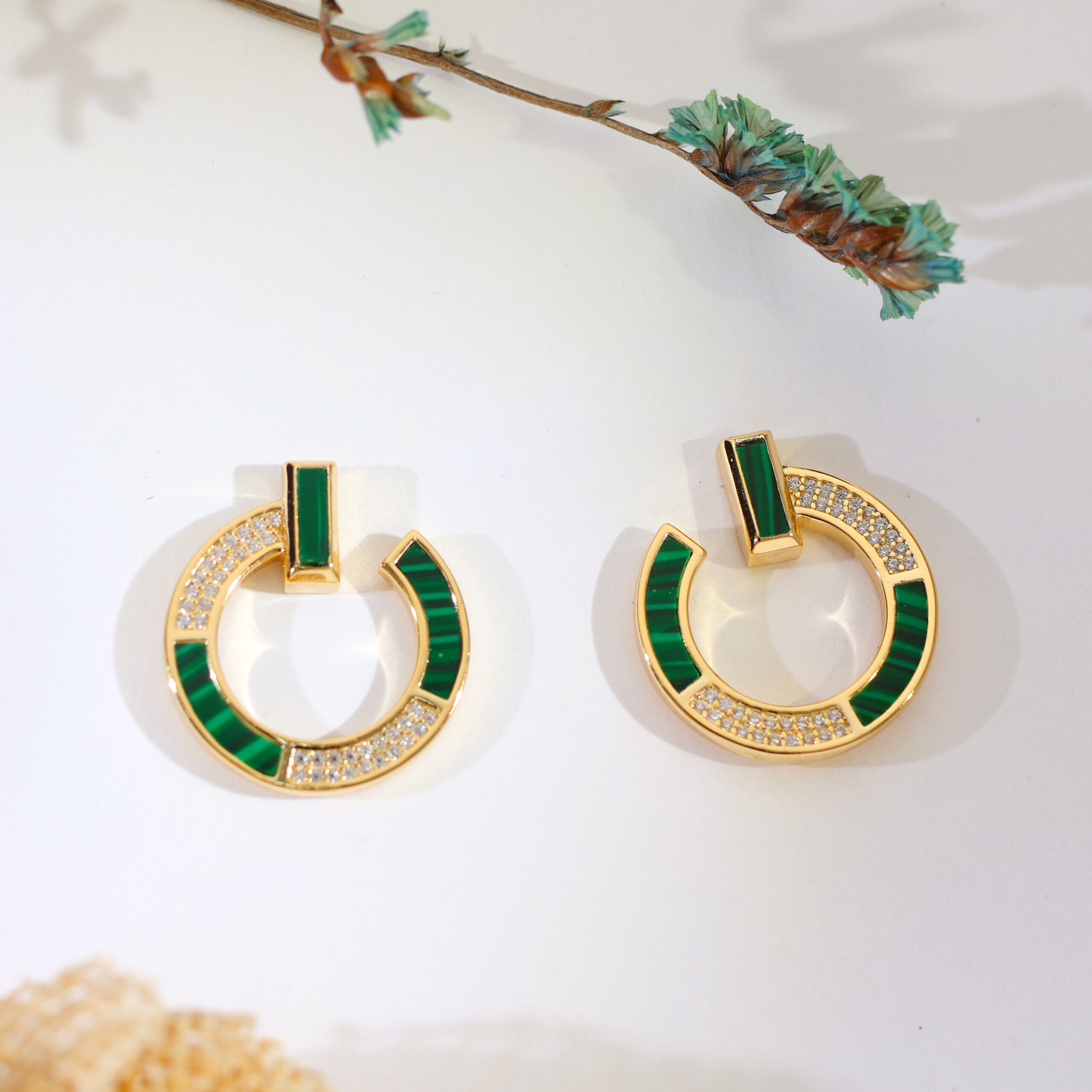 Green Glow Pavé Circle Rosegold Earrings