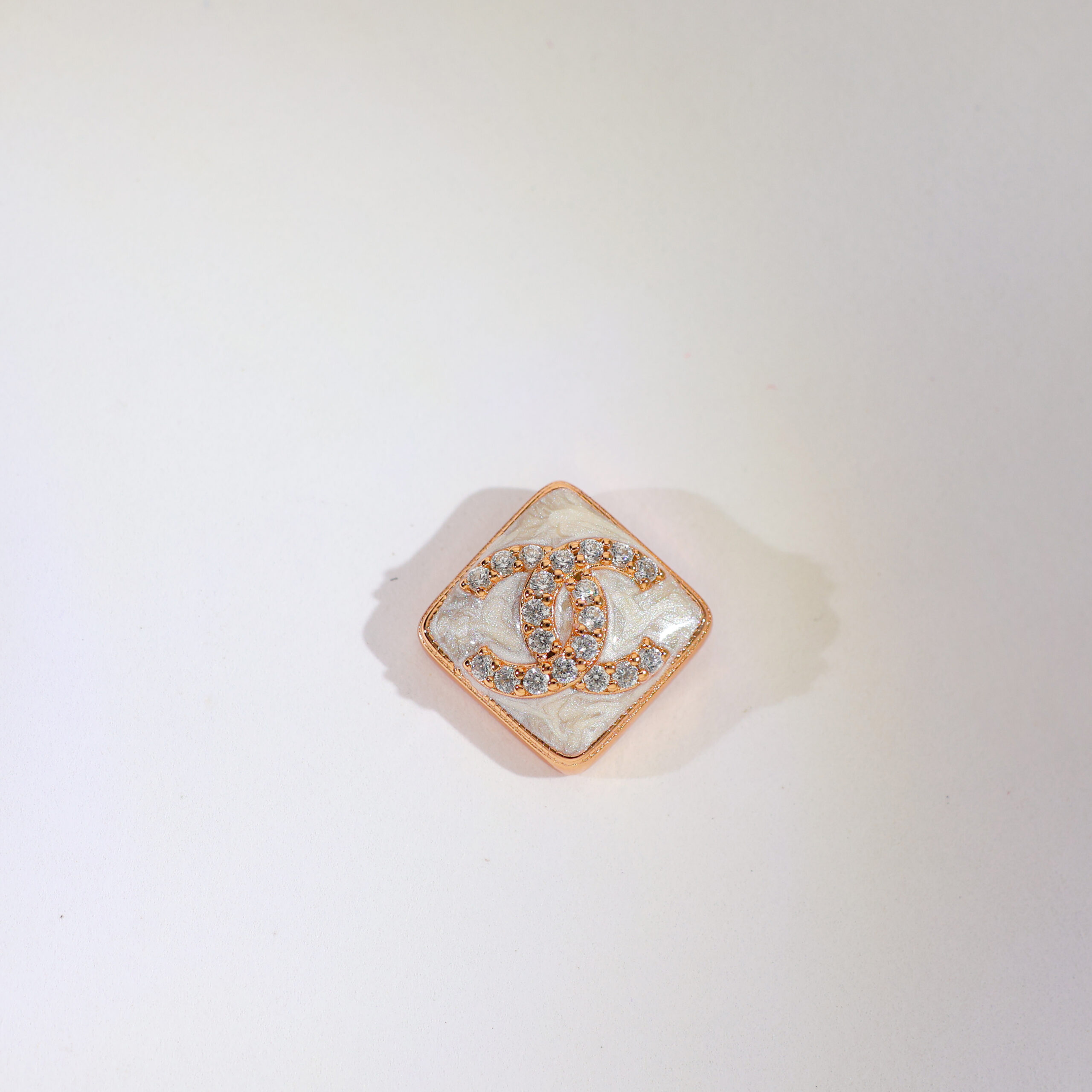 Pearl Mosaic Icon Stud Rosegold Earrings - Image 3