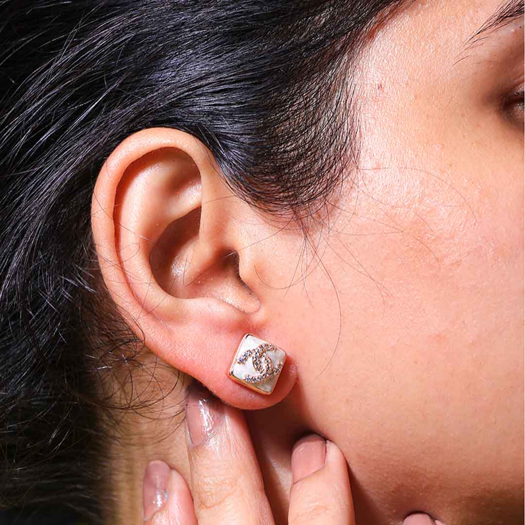 Pearl Mosaic Icon Stud Rosegold Earrings - Image 5