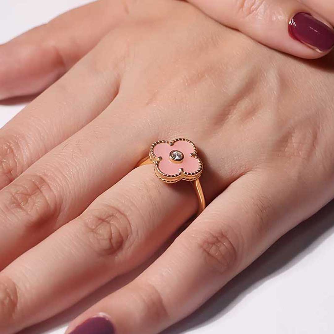 Pretty Petal ladies ring
