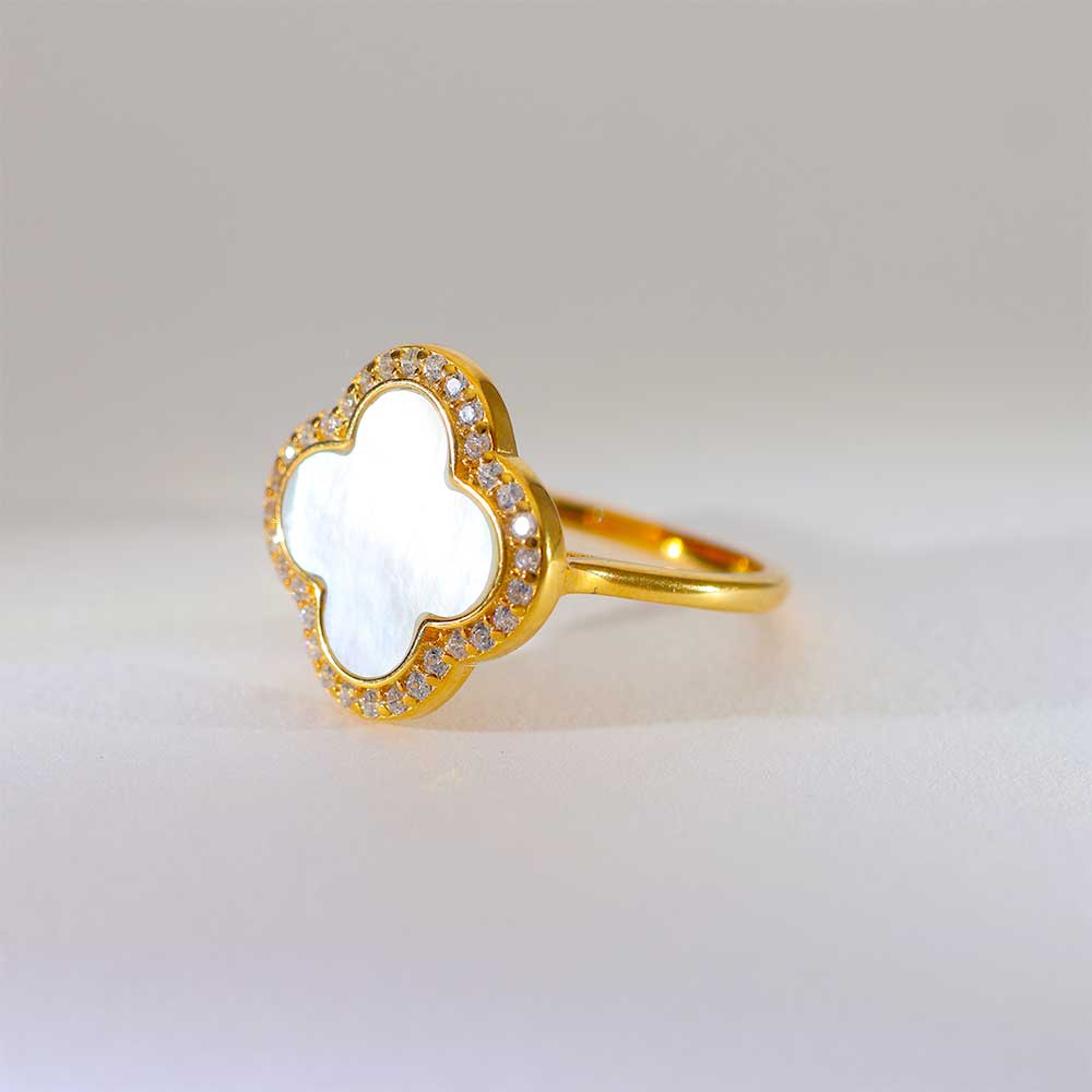 White Bloom Luxe ladies ring - Image 3
