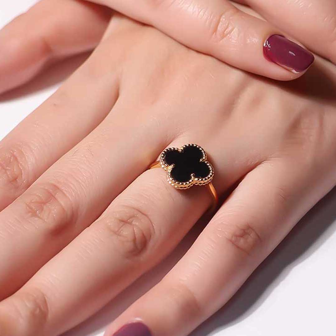 Midnight Clover ladies ring