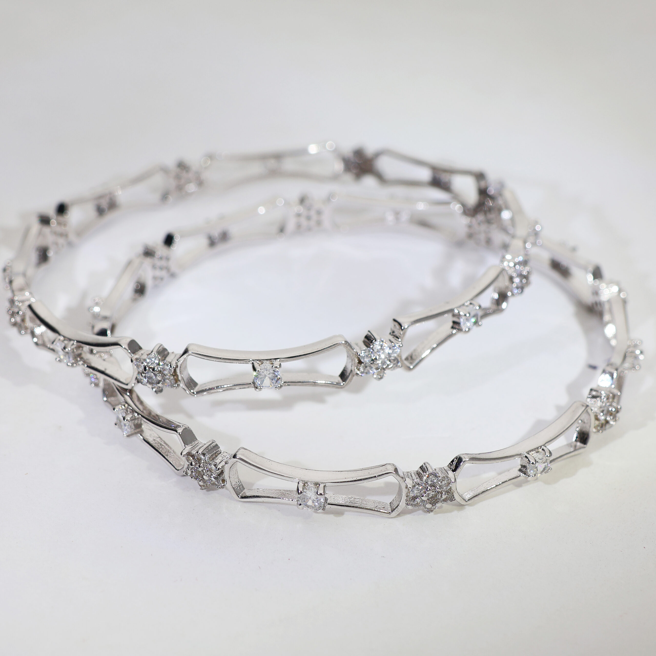 BowLink Glow Ladies Bangles - Image 2