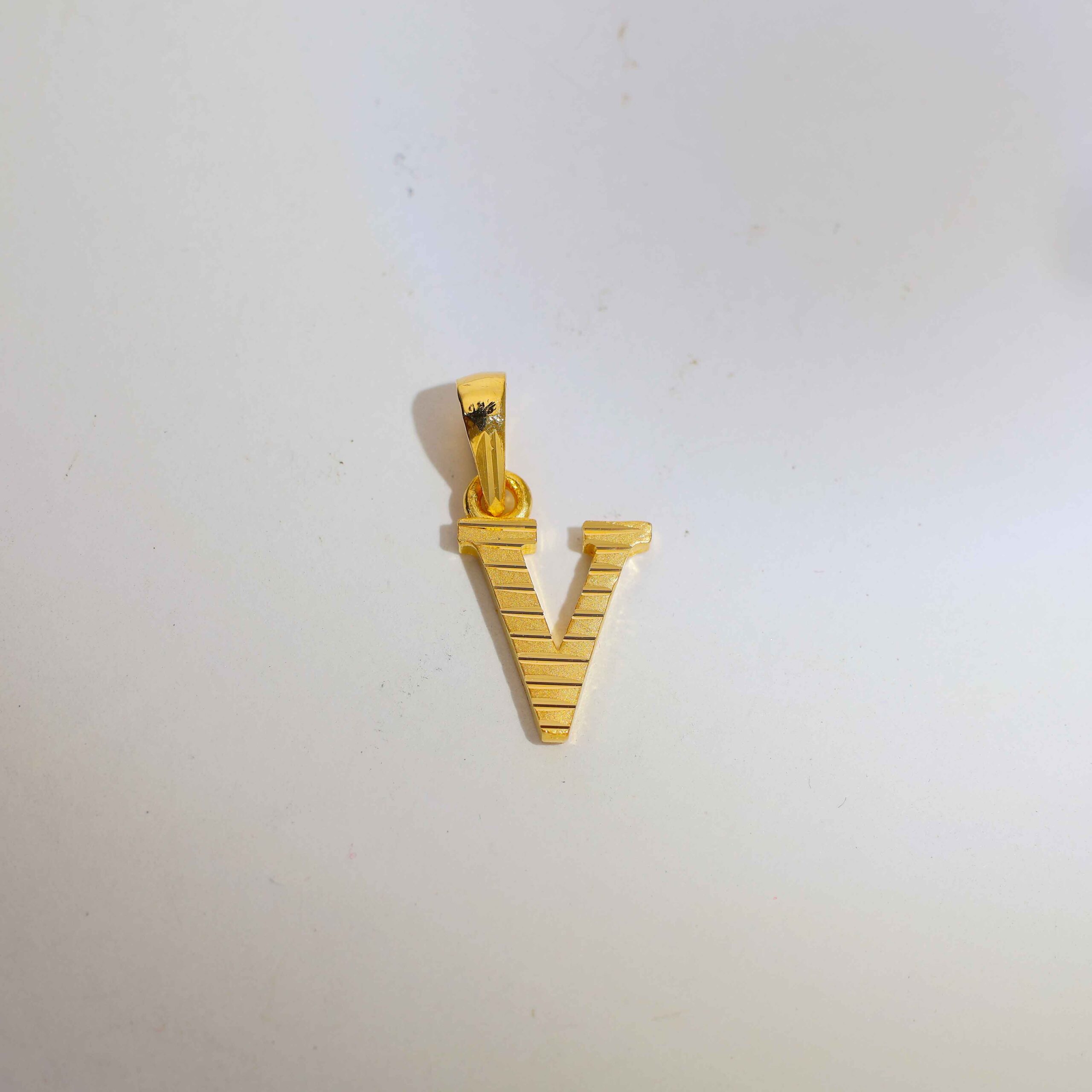 Golden Line V Alphabet Ladies Pendent - Image 2