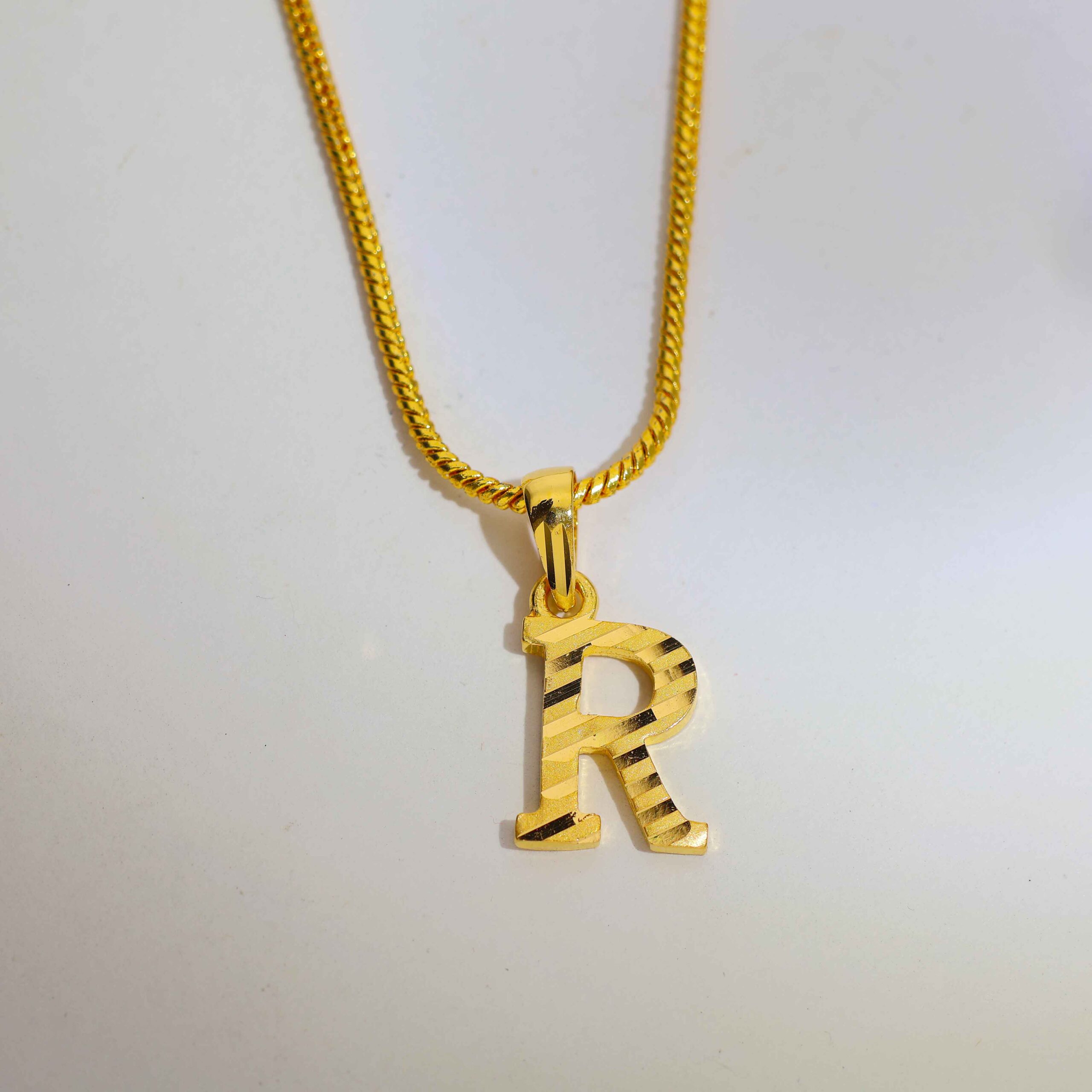 Bold Letter R Alphabet Ladies Pendent - Image 3
