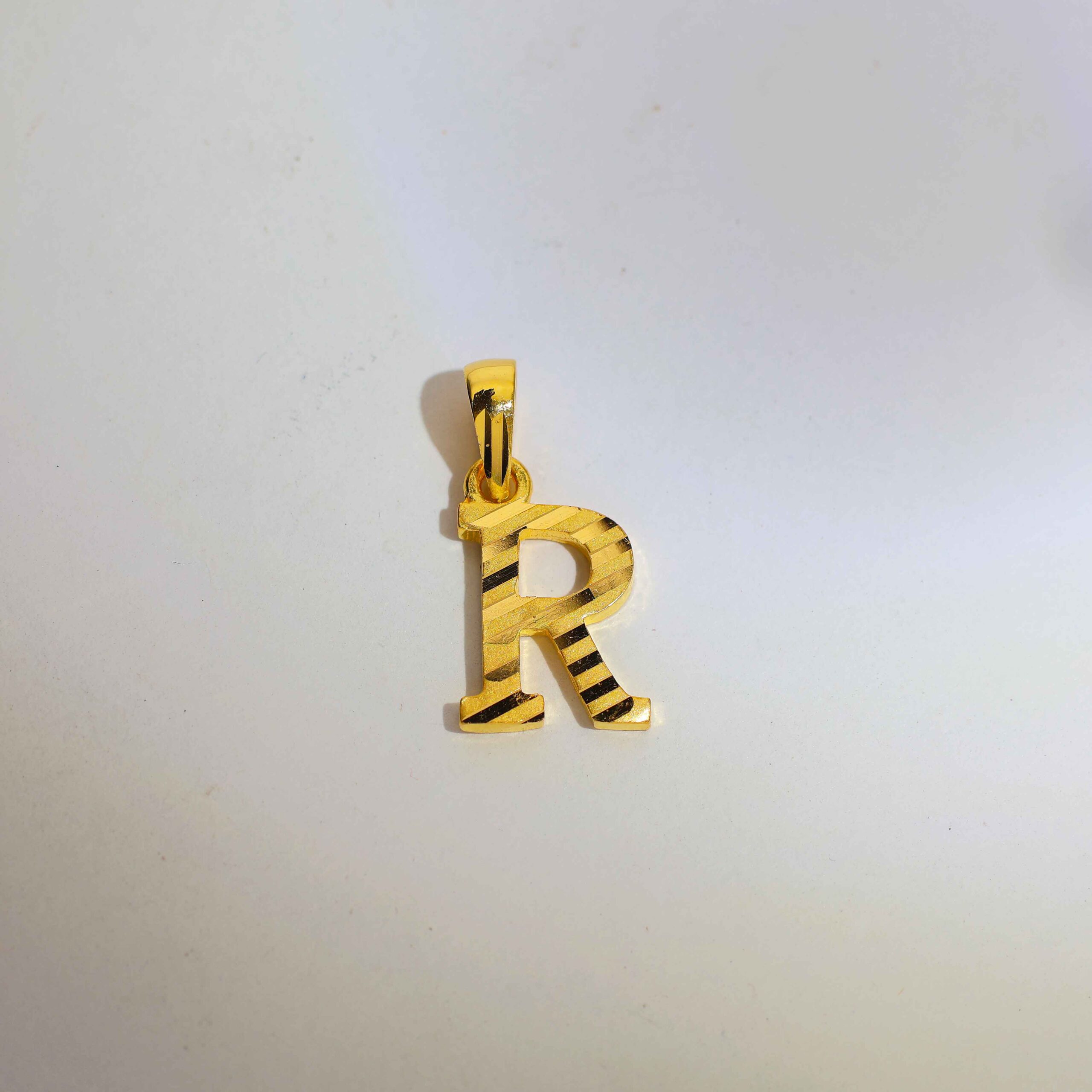 Bold Letter R Alphabet Ladies Pendent - Image 2