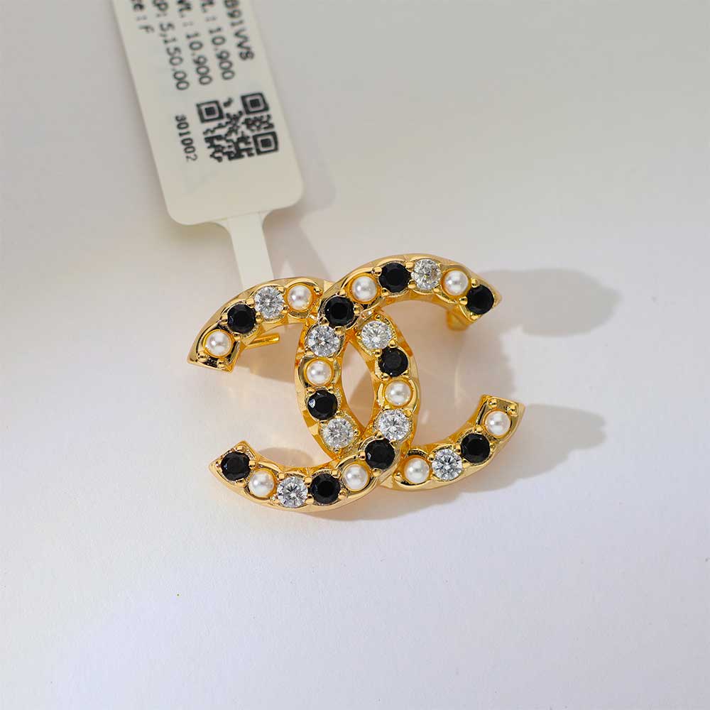 Classic Black & White Silver Broches - Image 3