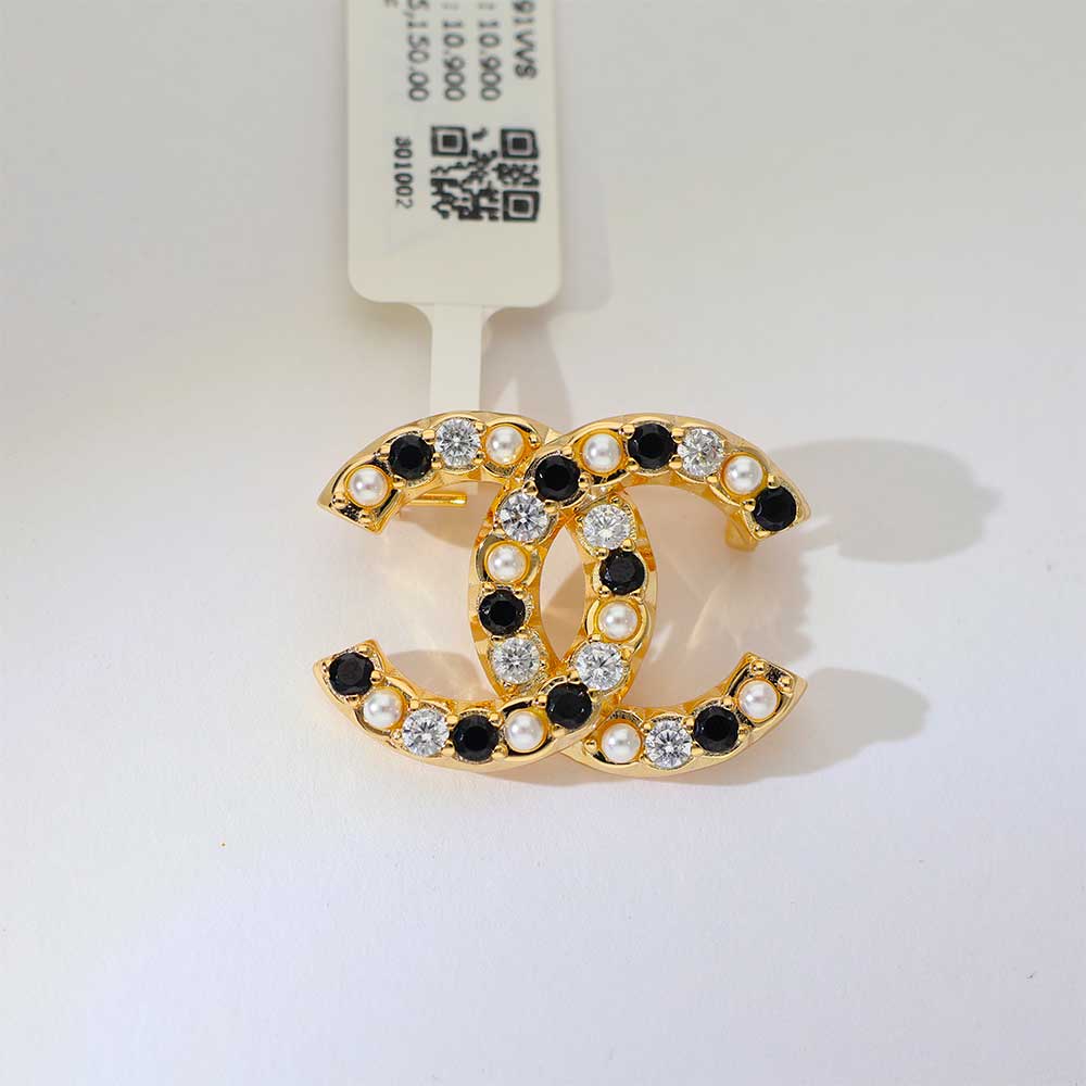 Classic Black & White Silver Broches - Image 2