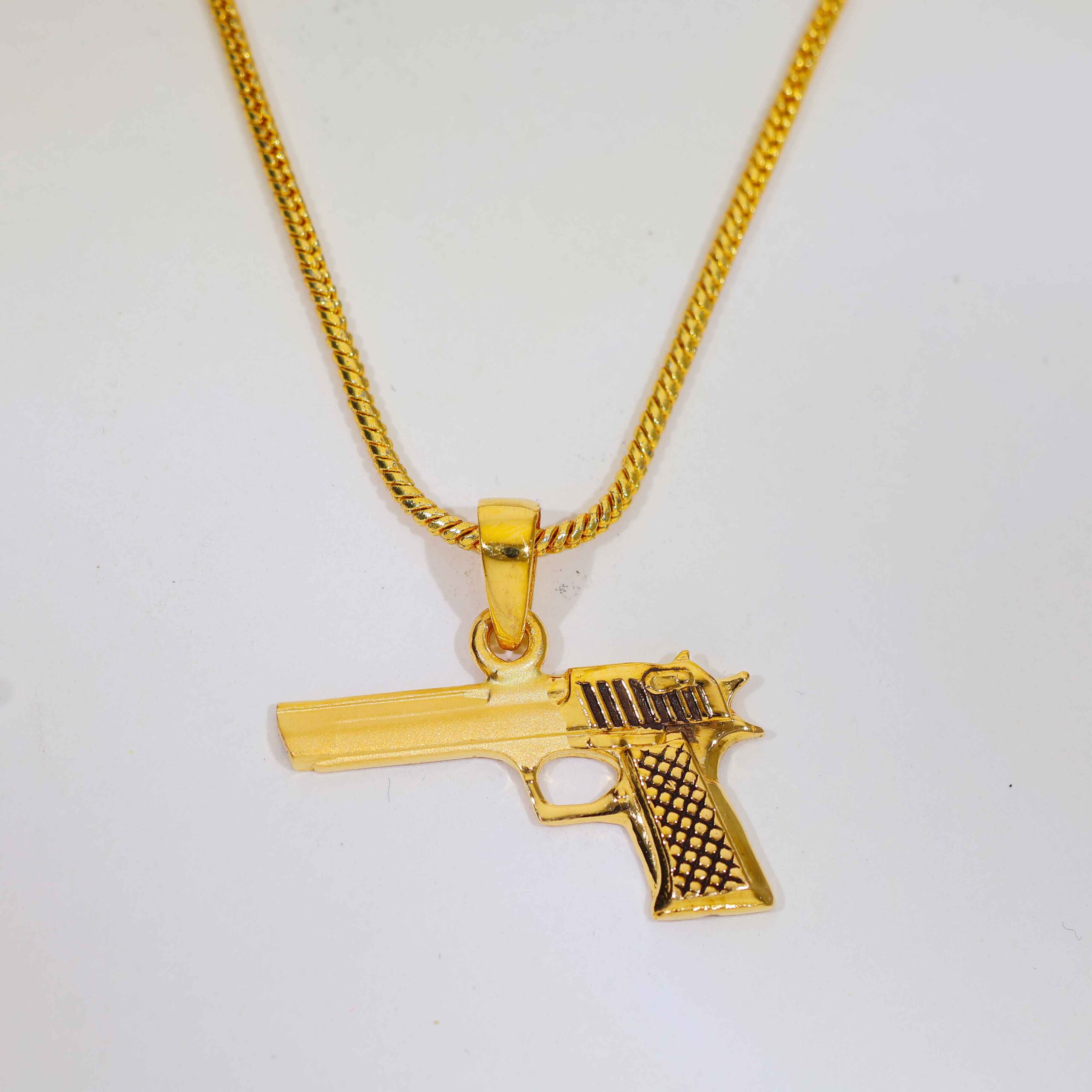 Royal TriggerStyle Gents Gold Pendant - Image 3
