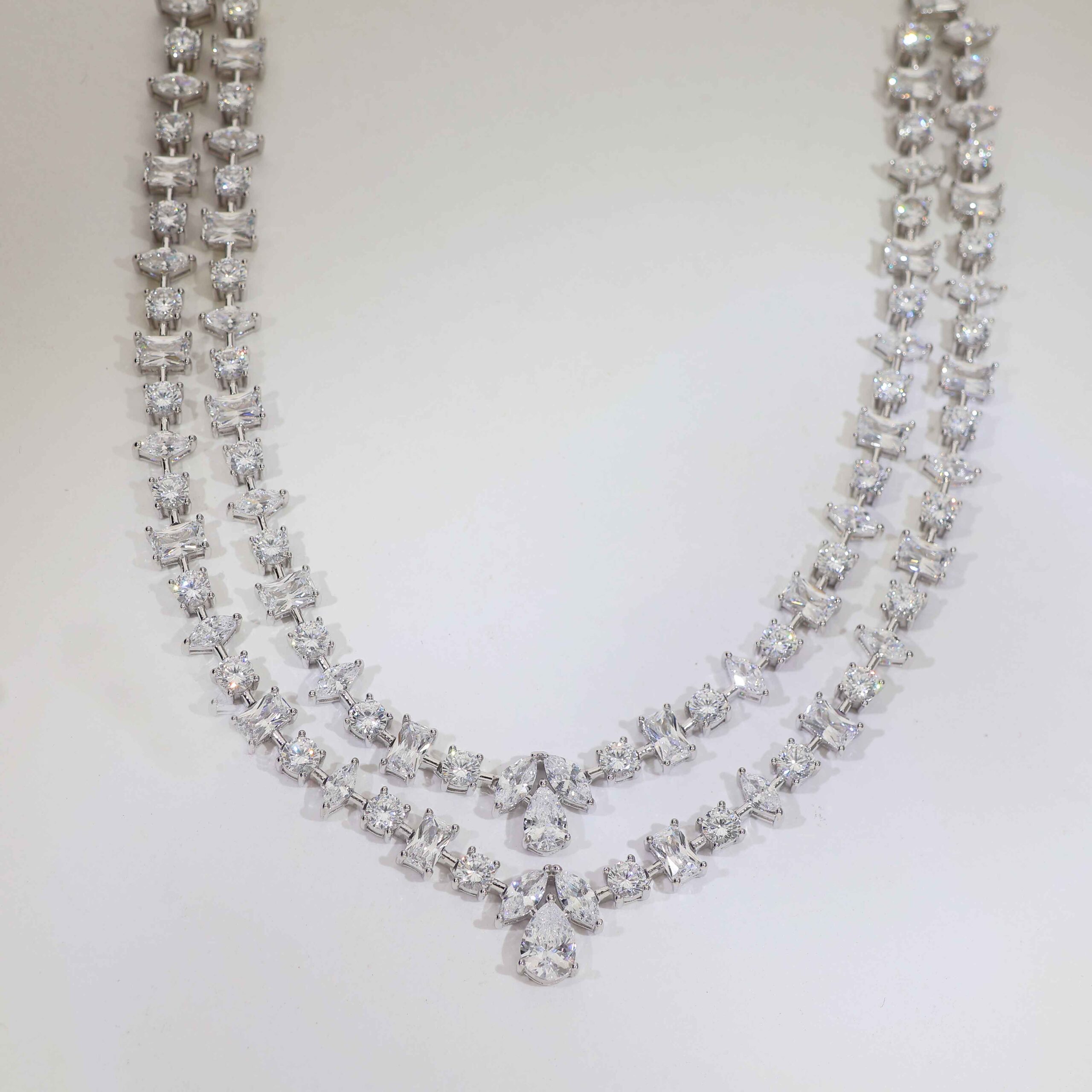 Diamond Shine Ladies Necklace Set - Image 2