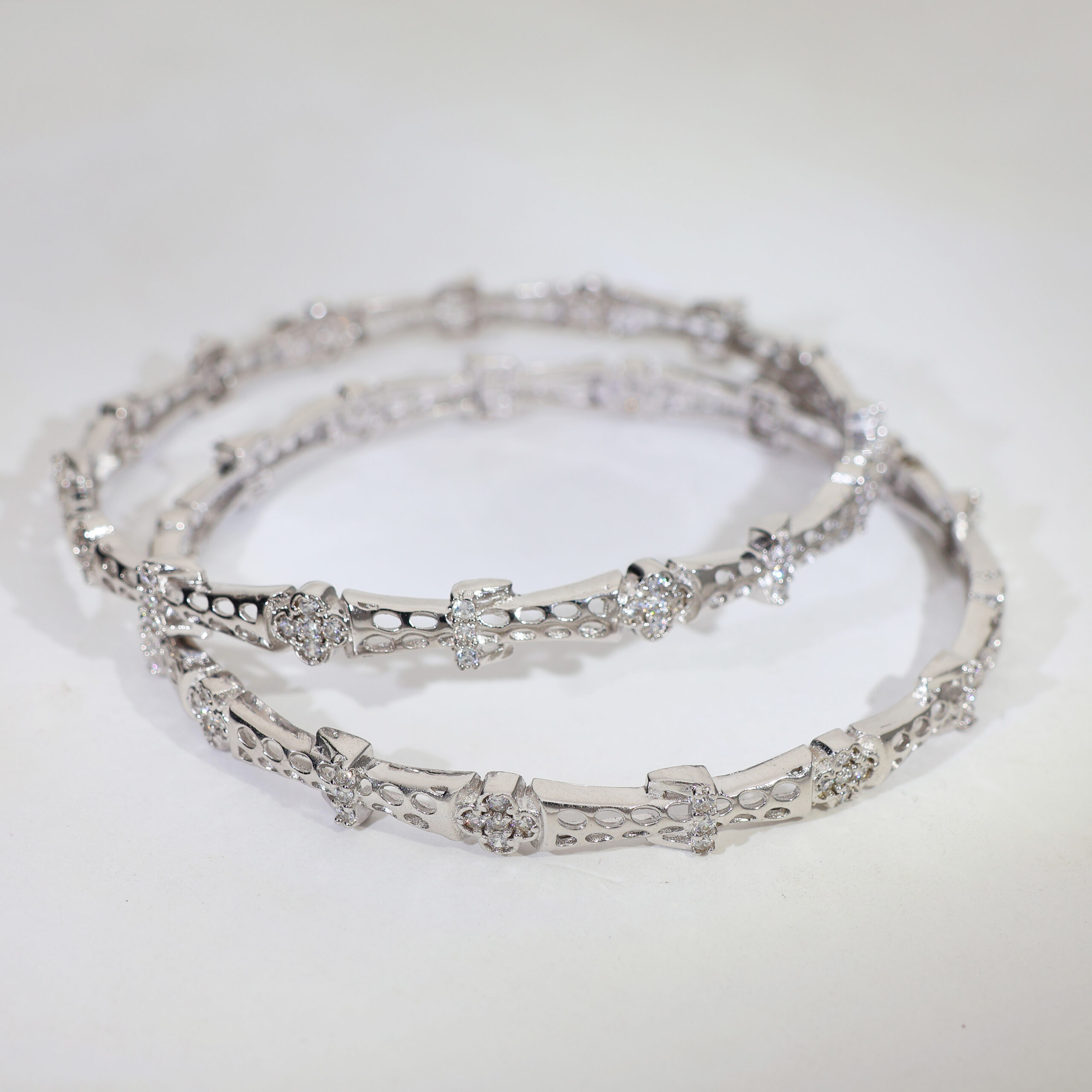 Lattice Glow Ladies Bangles - Image 2