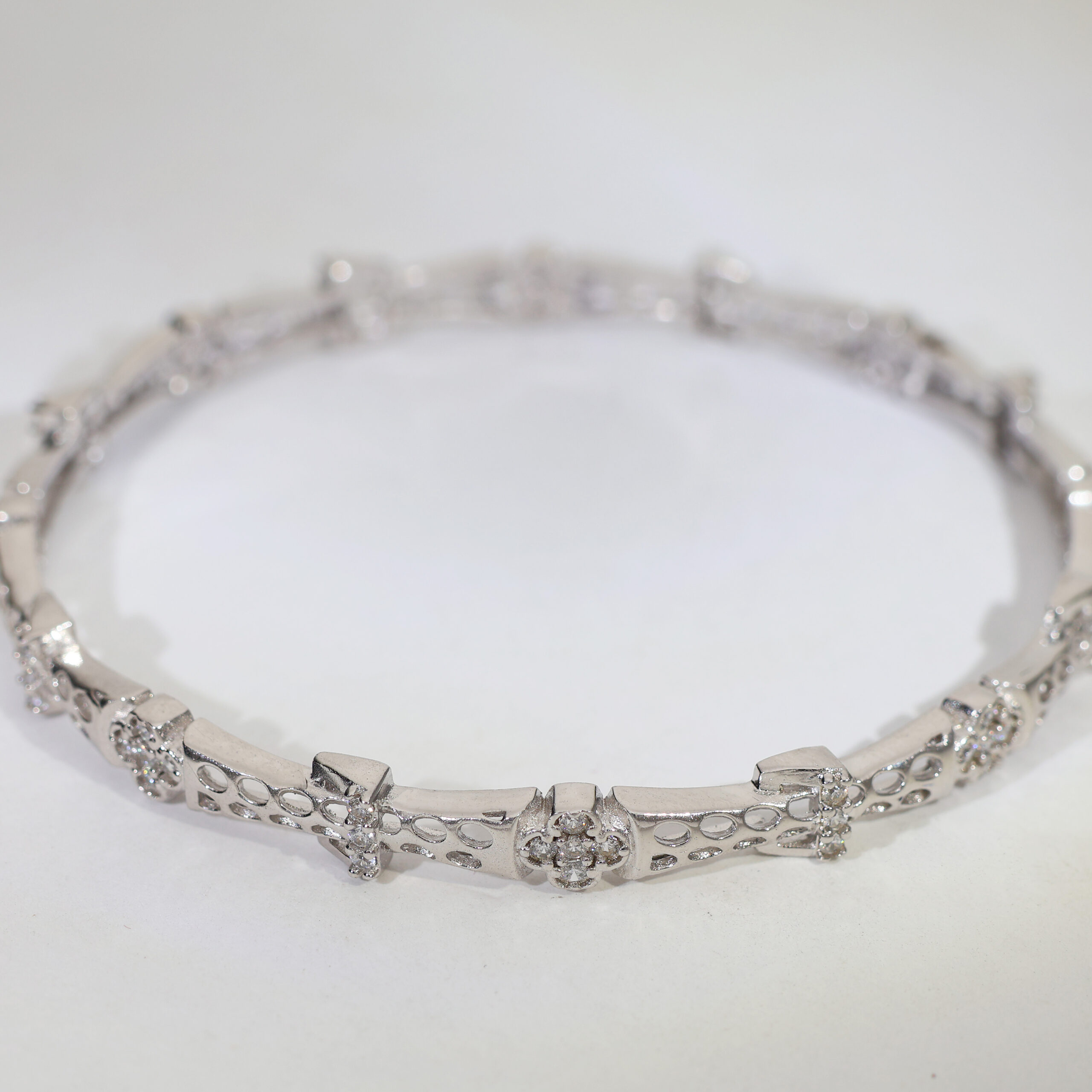 Lattice Glow Ladies Bangles - Image 4